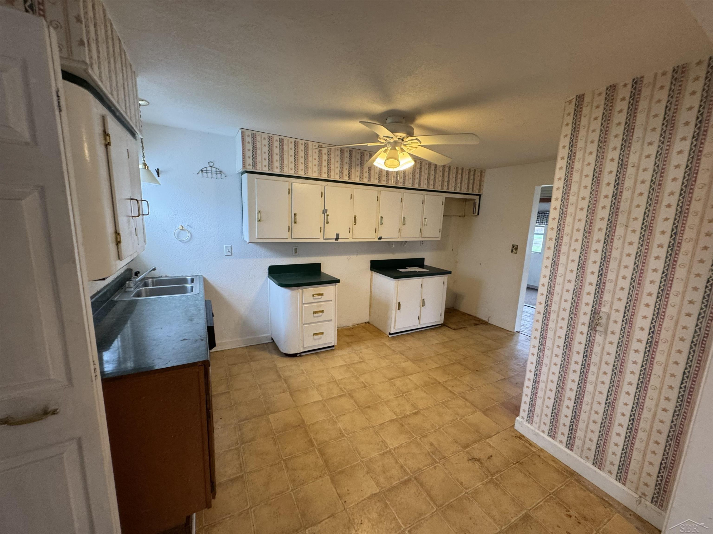 2335 Shattuck Road, Saginaw, MI 48603 — Photo 3
