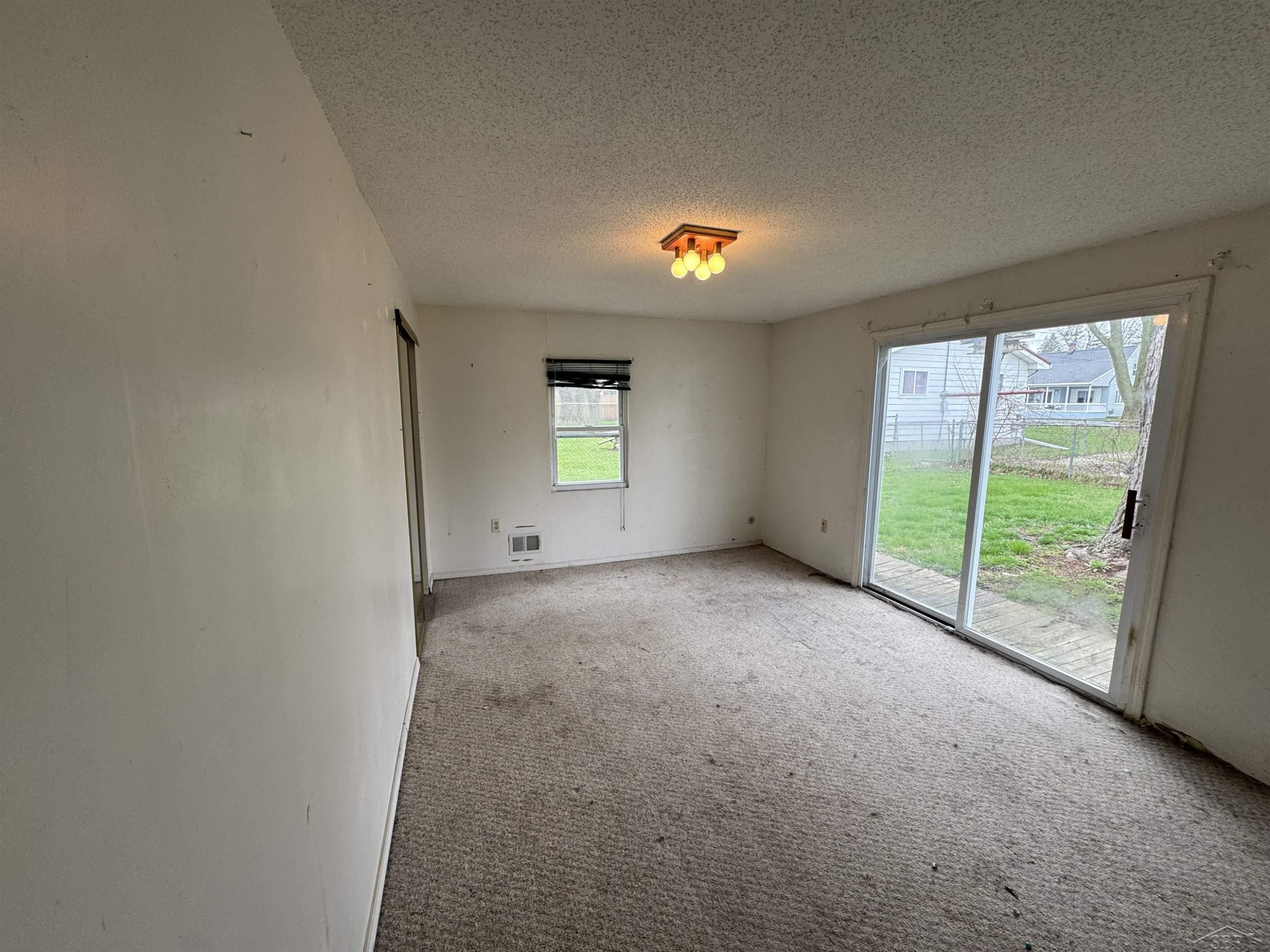 2335 Shattuck Road, Saginaw, MI 48603 — Photo 12
