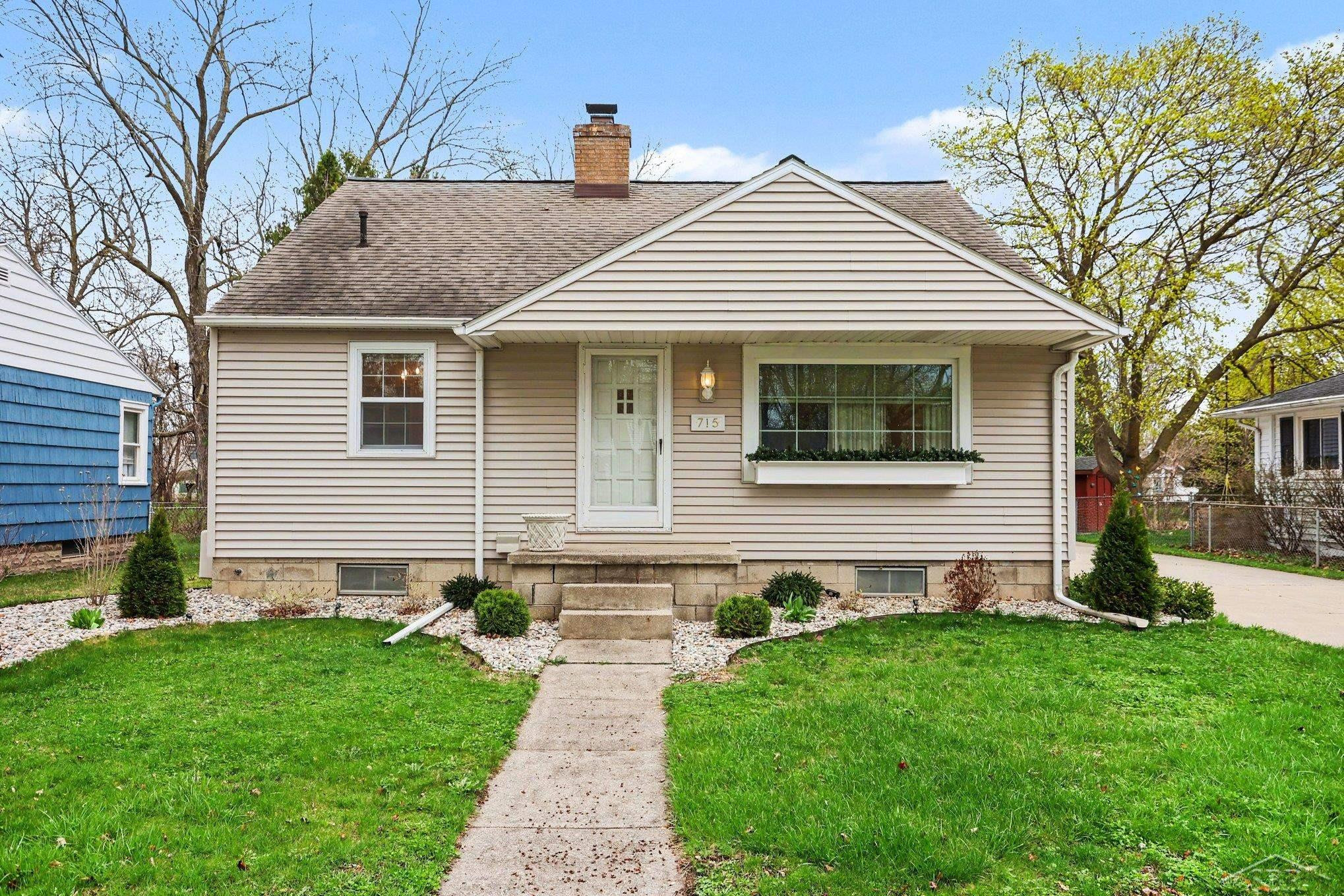 715 Maple Street, Essexville, MI 48732 — Photo 14