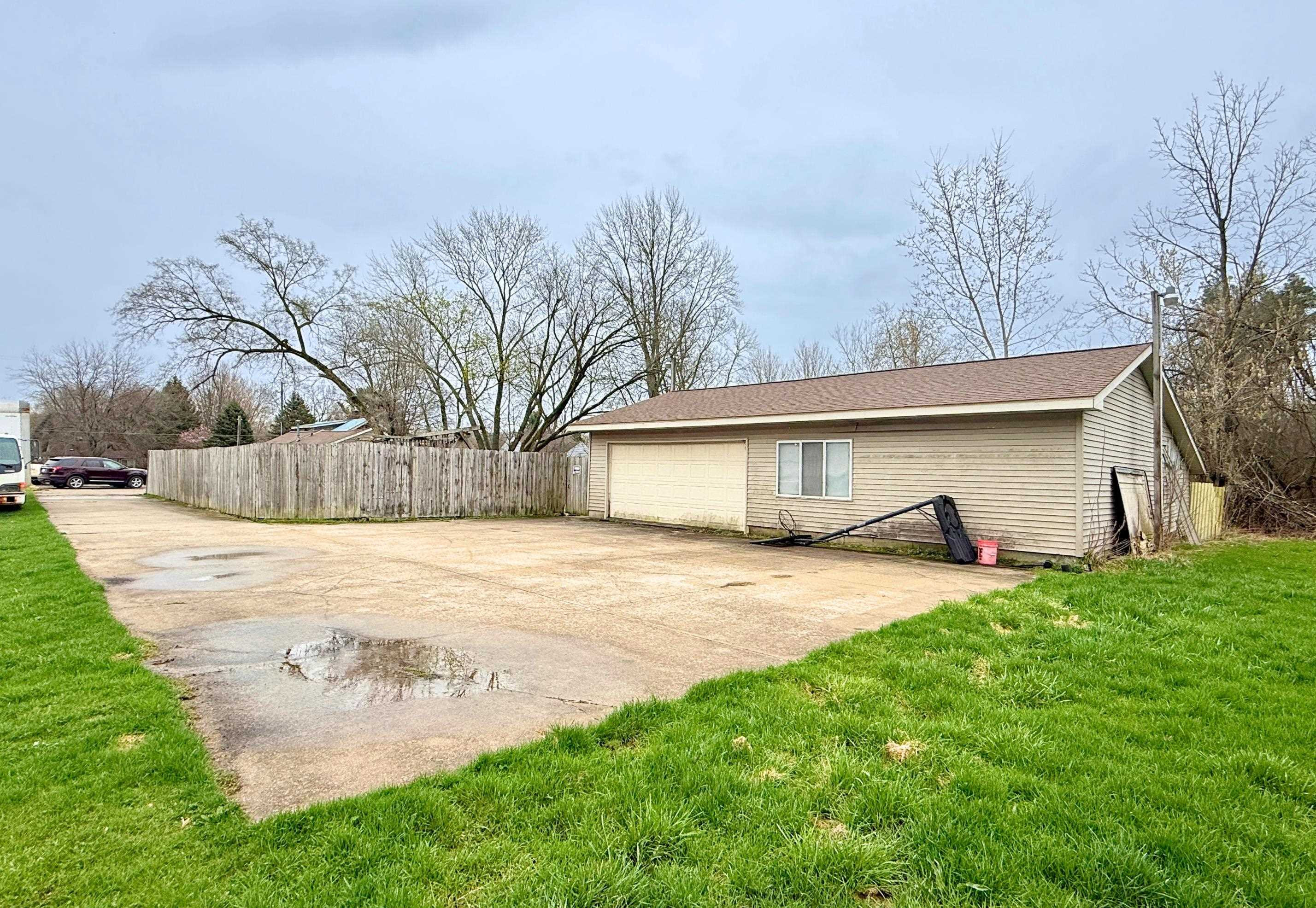 10201 N Clio Road, Clio, MI 48420 — Photo 7