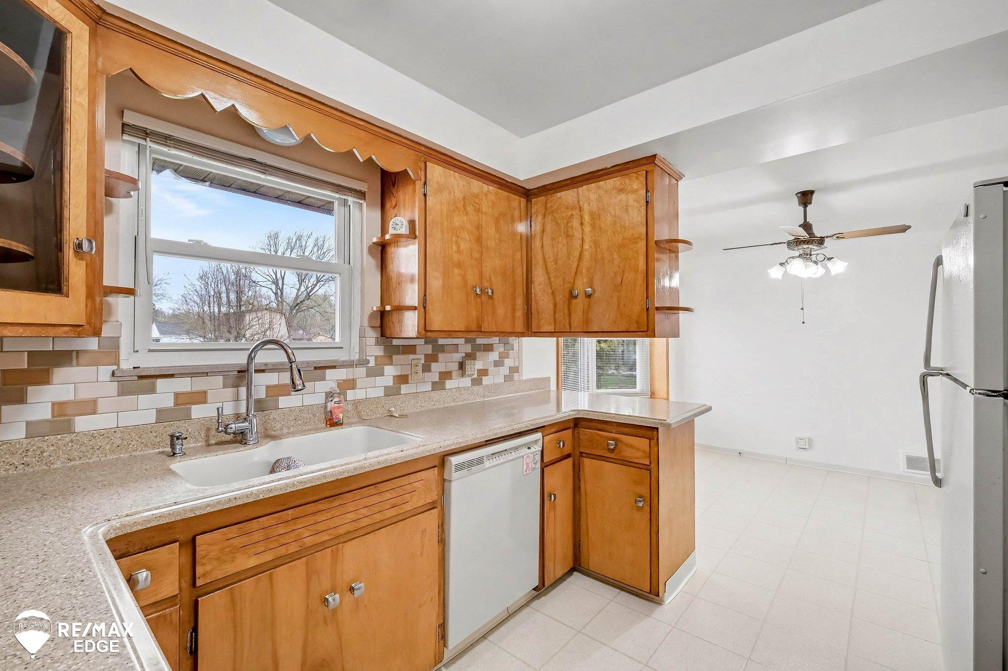 3005 Lanning Drive, MI 48506 — Photo 10
