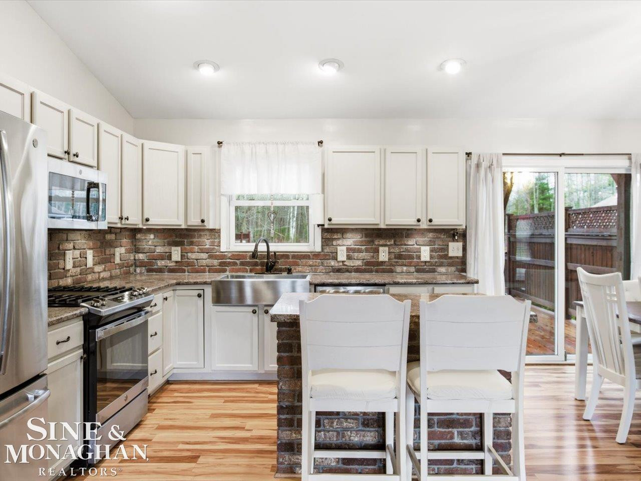 6065 Lapeer Road, Kimball, MI — Photo 14