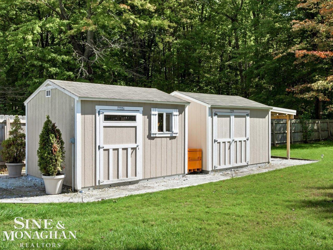 6065 Lapeer Road, Kimball, MI — Photo 37