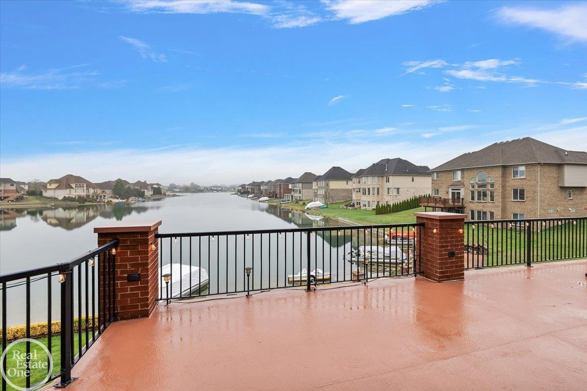 51577 Merry Lane, Shelby Twp, MI 48316 — Photo 9