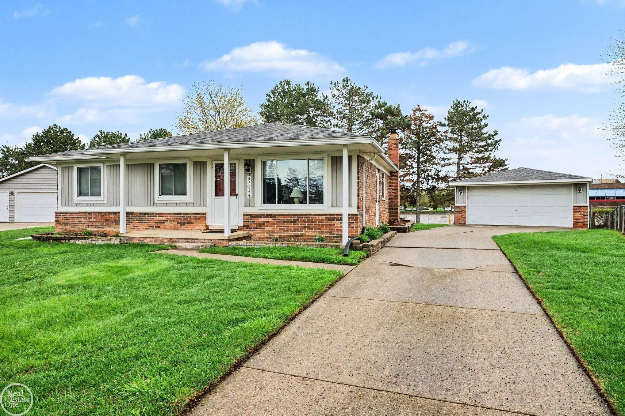 42844 Wrobel Street, Clinton Twp, MI 48038 — Photo 2