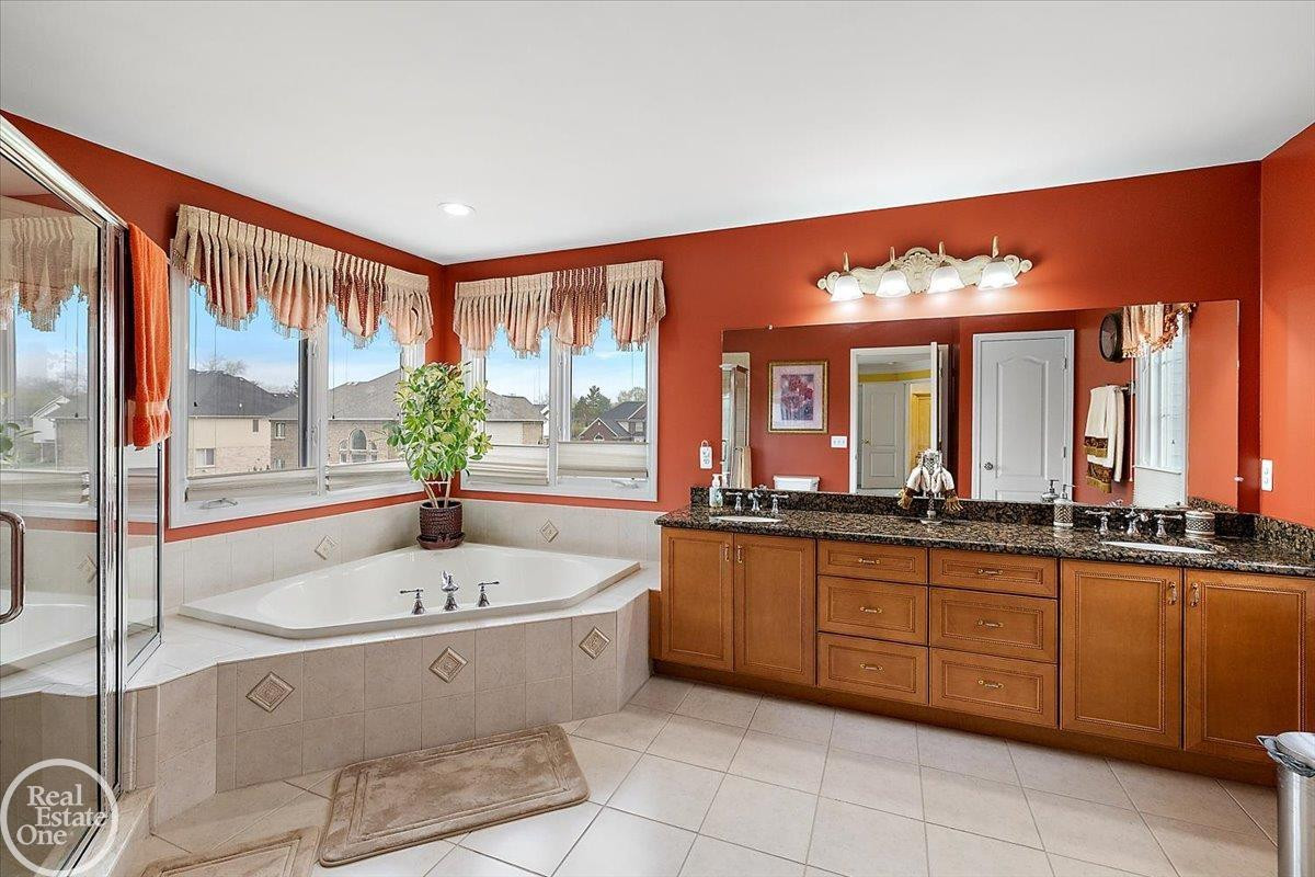 51577 Merry Lane, Shelby Twp, MI 48316 — Photo 39