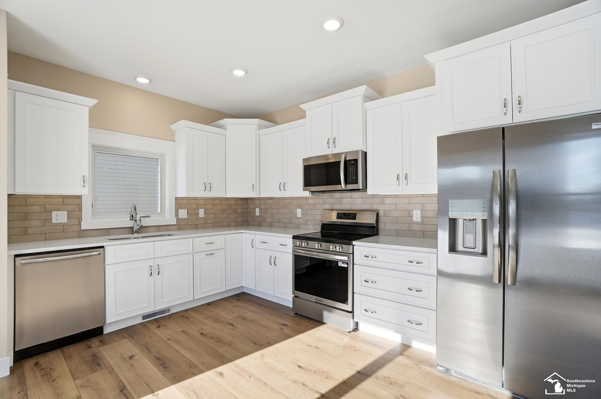 4079 Casey Drive, Lambertville, MI 48144 — Photo 8
