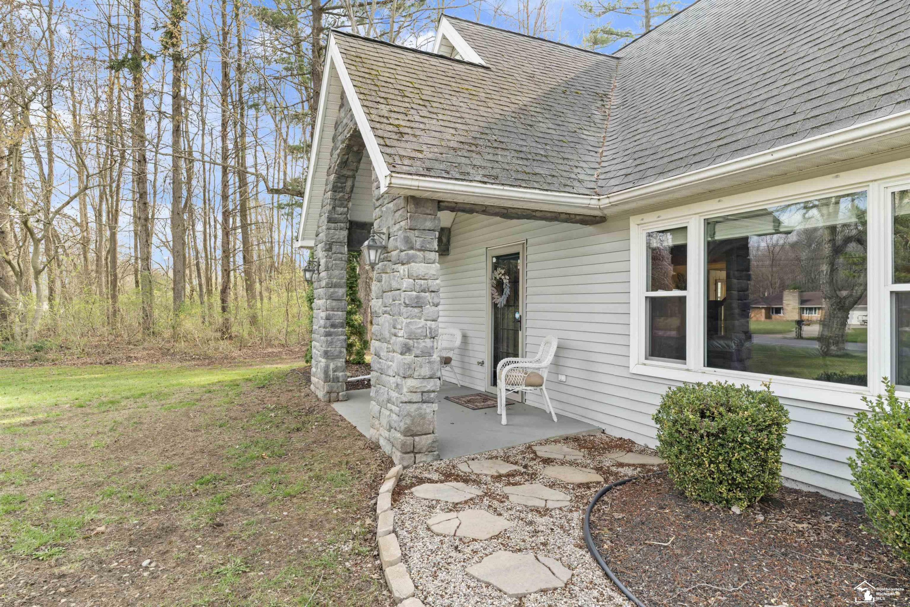 9505 Secor Road, Temperance, MI 48182 — Photo 5