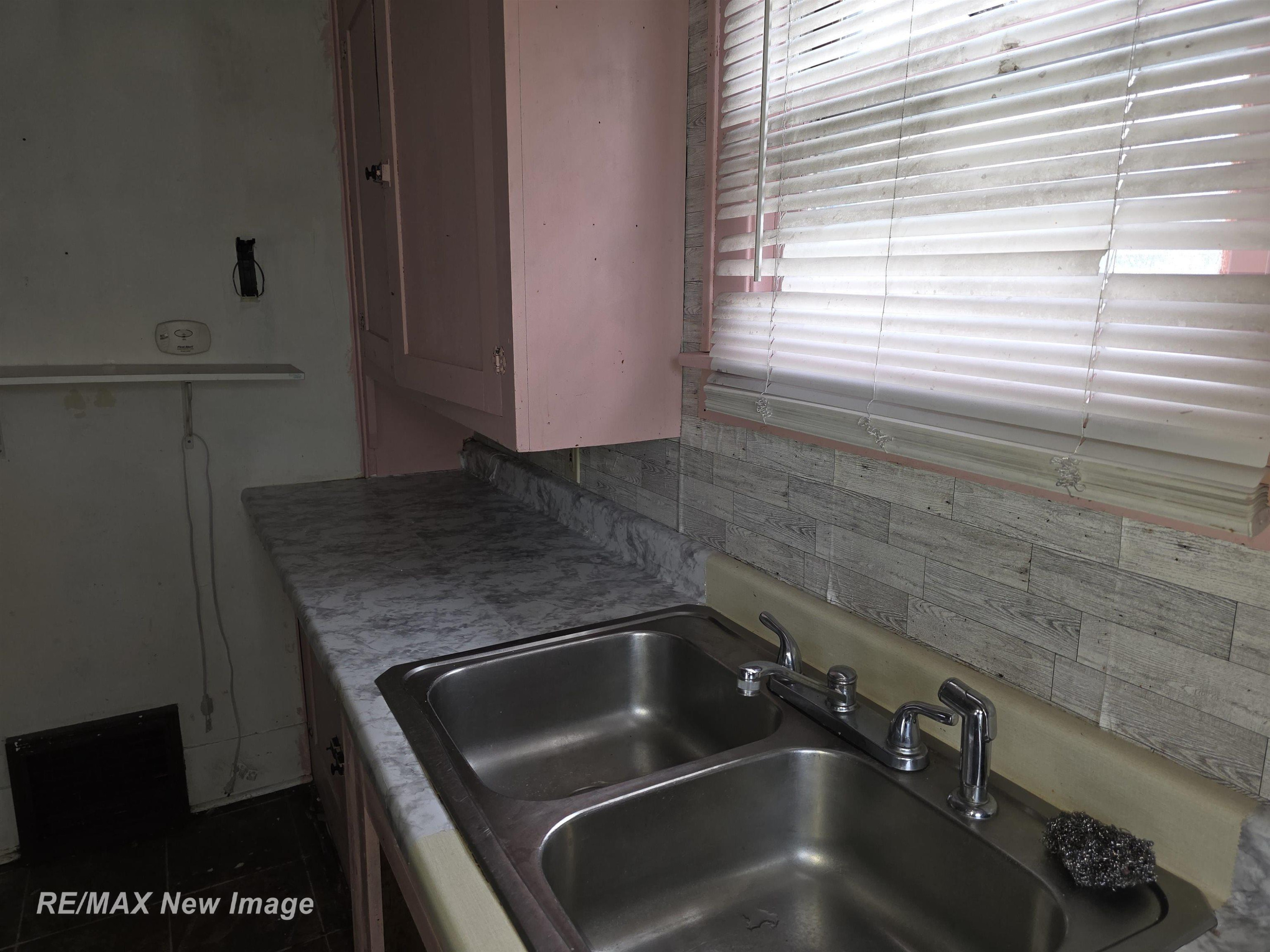 5025 Peterson Street, Saginaw, MI 48601 — Photo 6