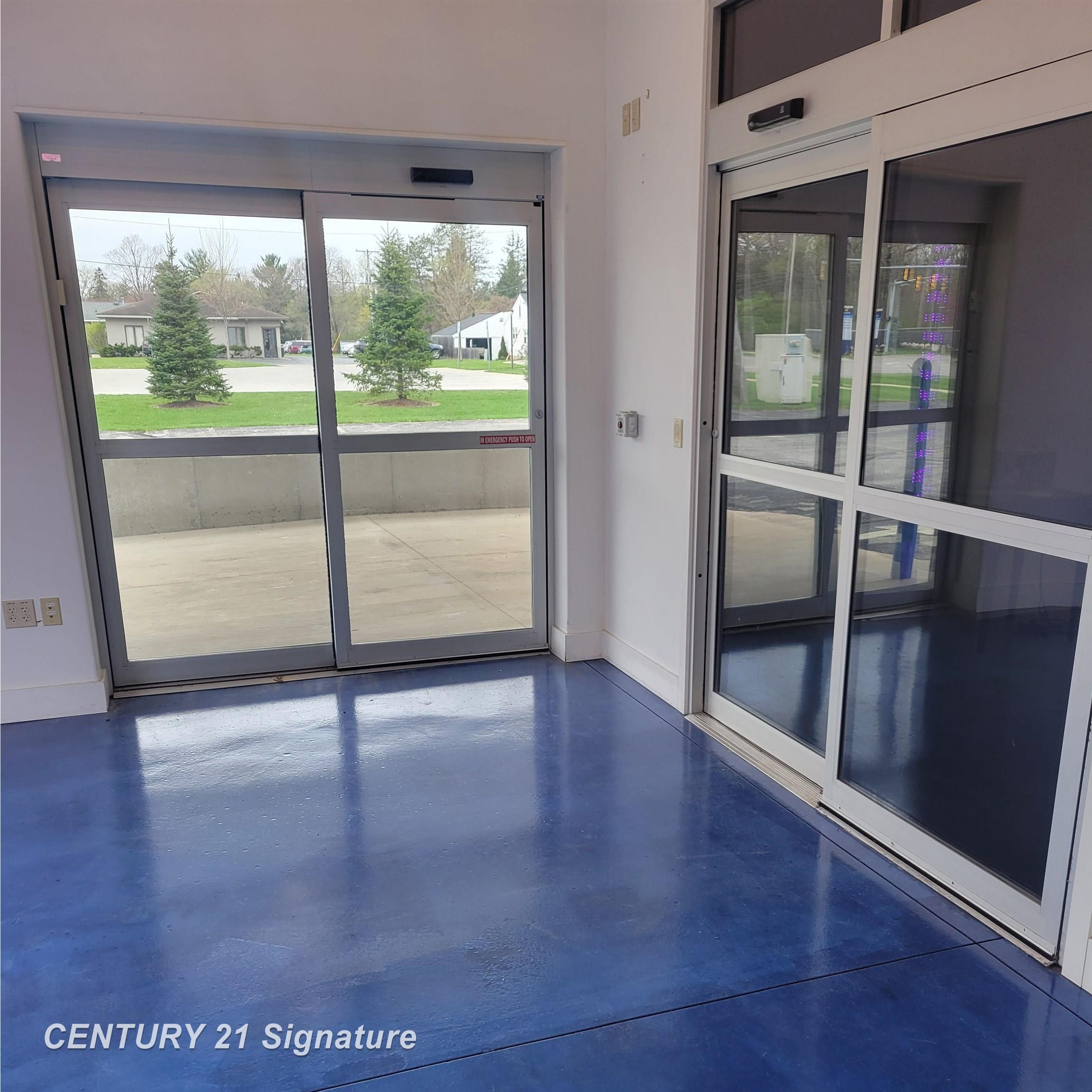 2706 N Saginaw Road, Midland, MI 48640 — Photo 6