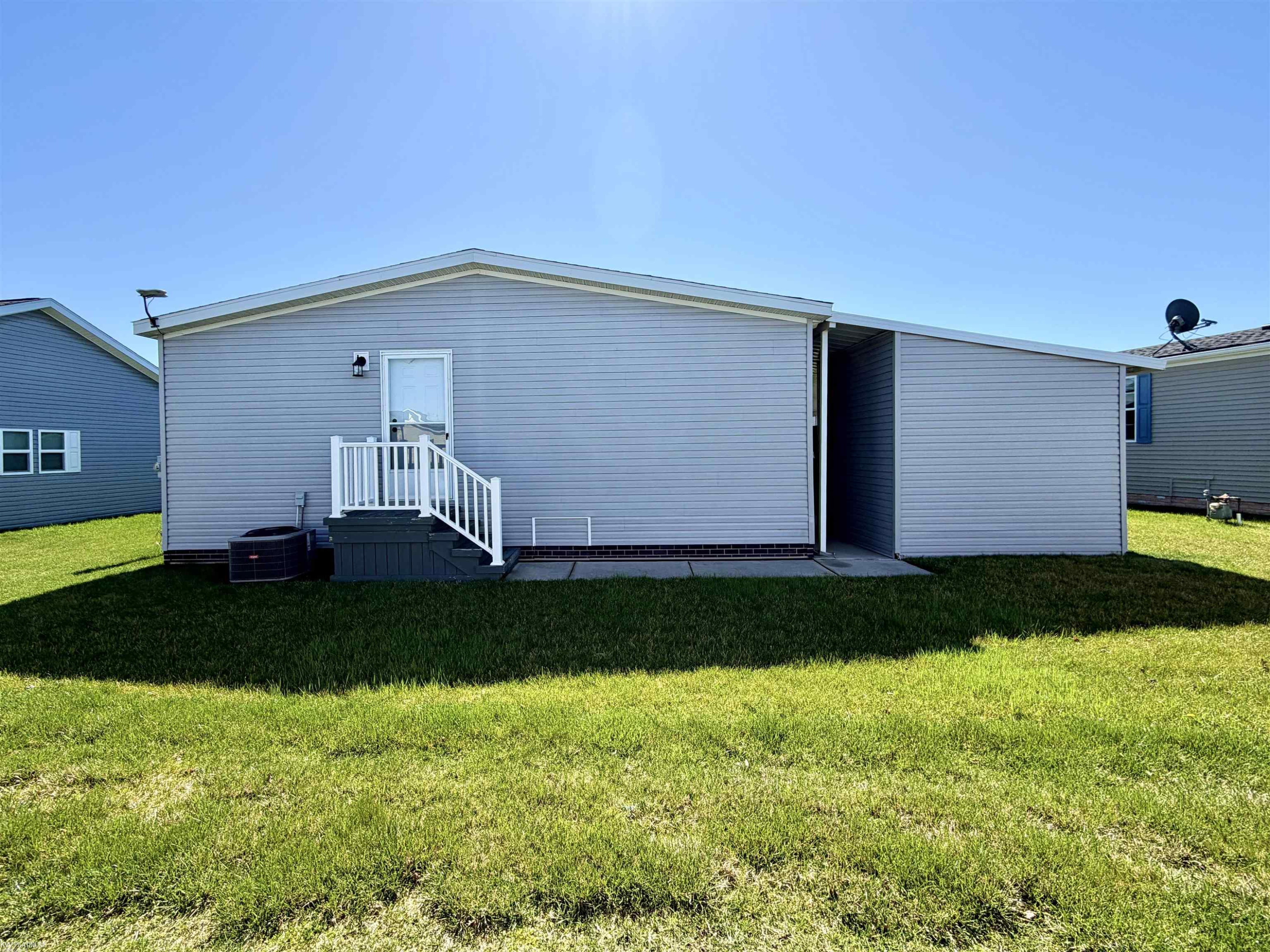 37151 Millstone Trail, New Haven, MI 48048 — Photo 34