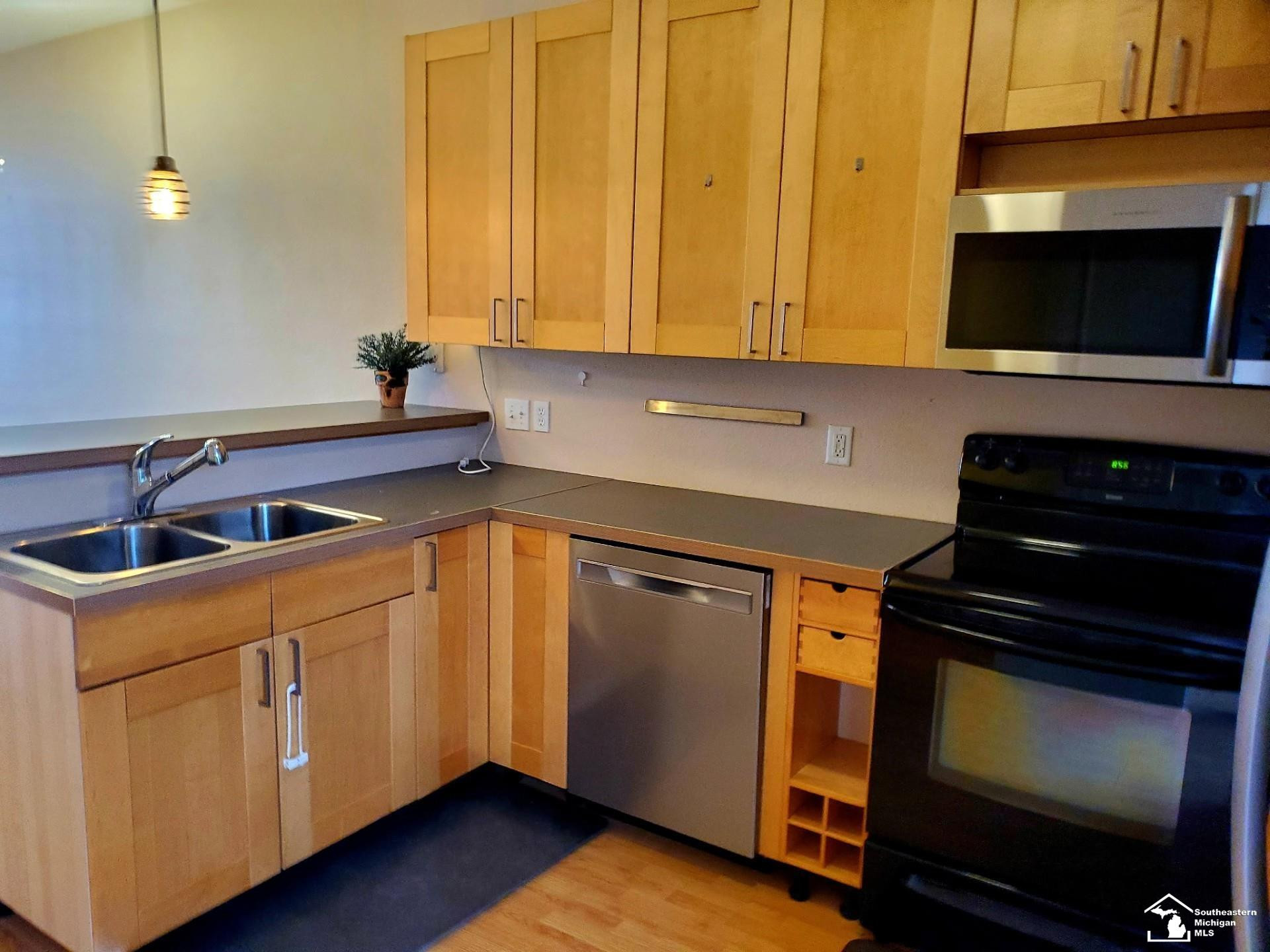 507 Mackinaw Trail, Luna Pier, MI 48157 — Photo 9