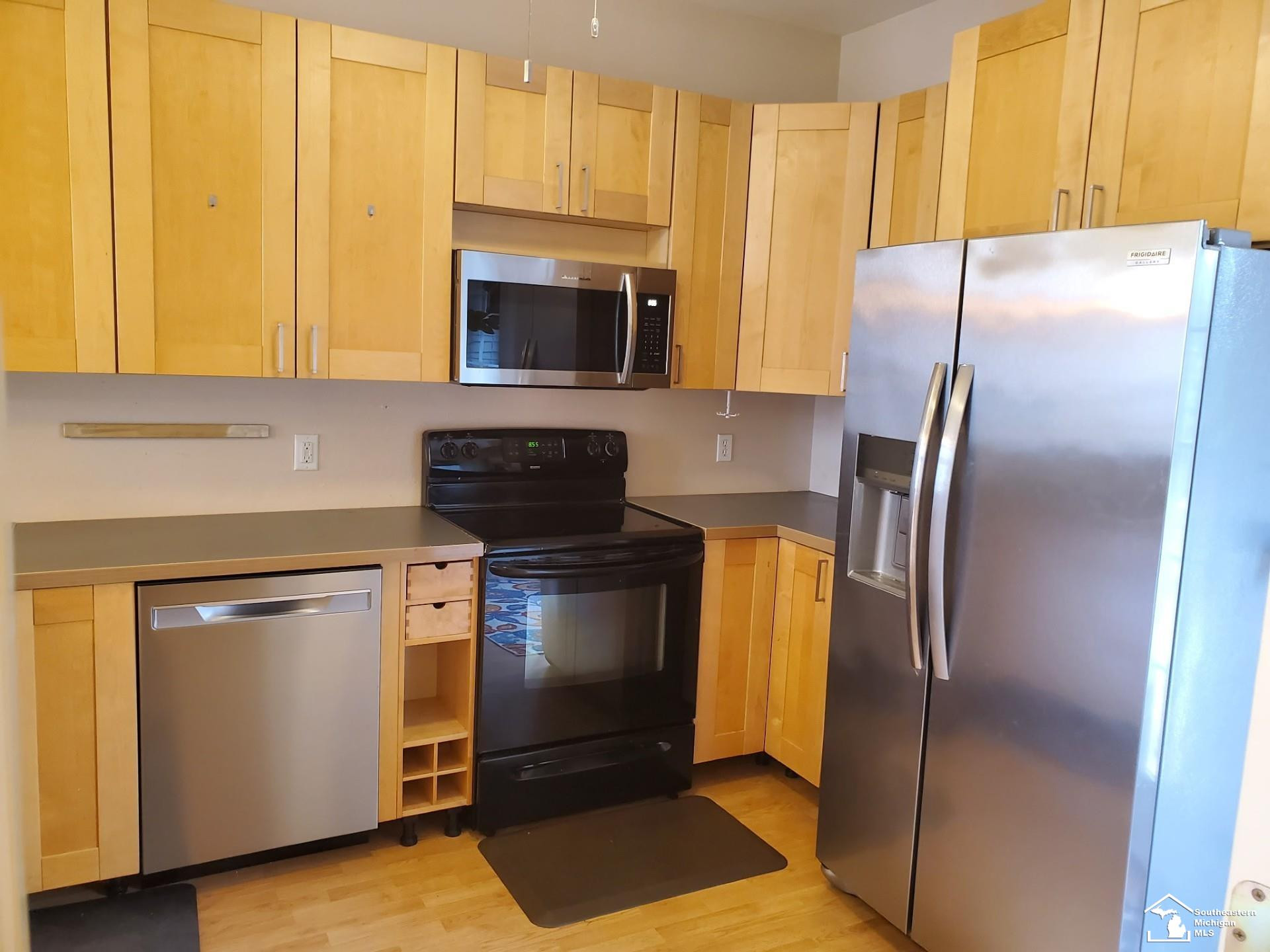 507 Mackinaw Trail, Luna Pier, MI 48157 — Photo 10