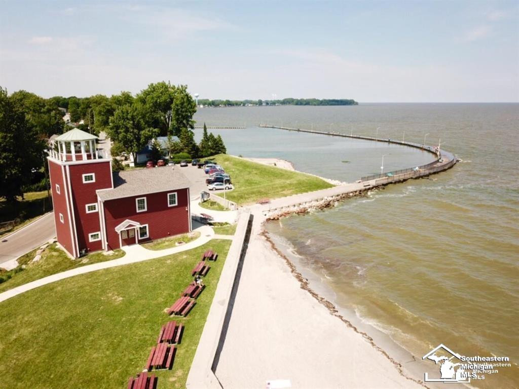 507 Mackinaw Trail, Luna Pier, MI 48157 — Photo 25