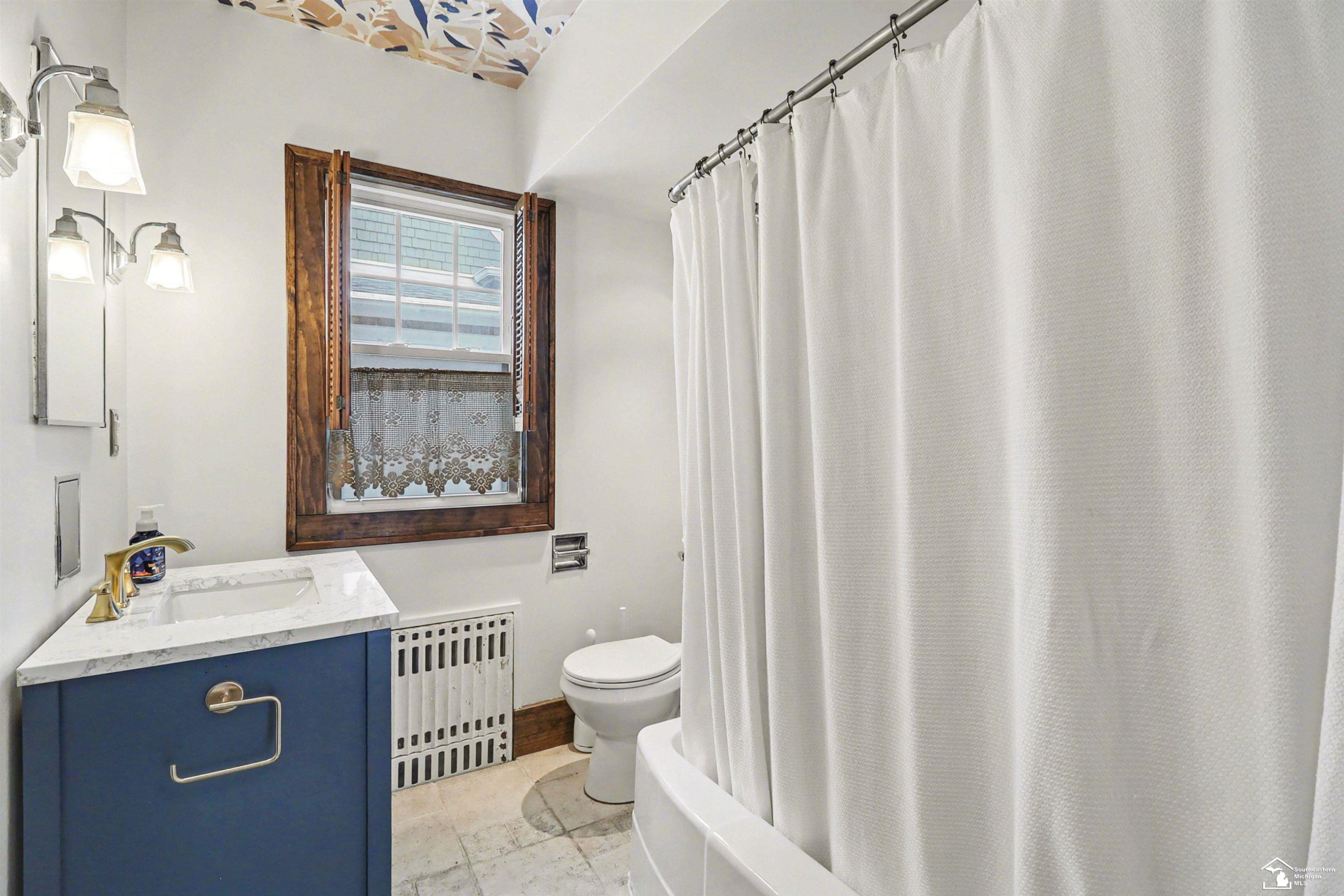 304 Chestnut Street, Wyandotte, MI 48192 — Photo 12