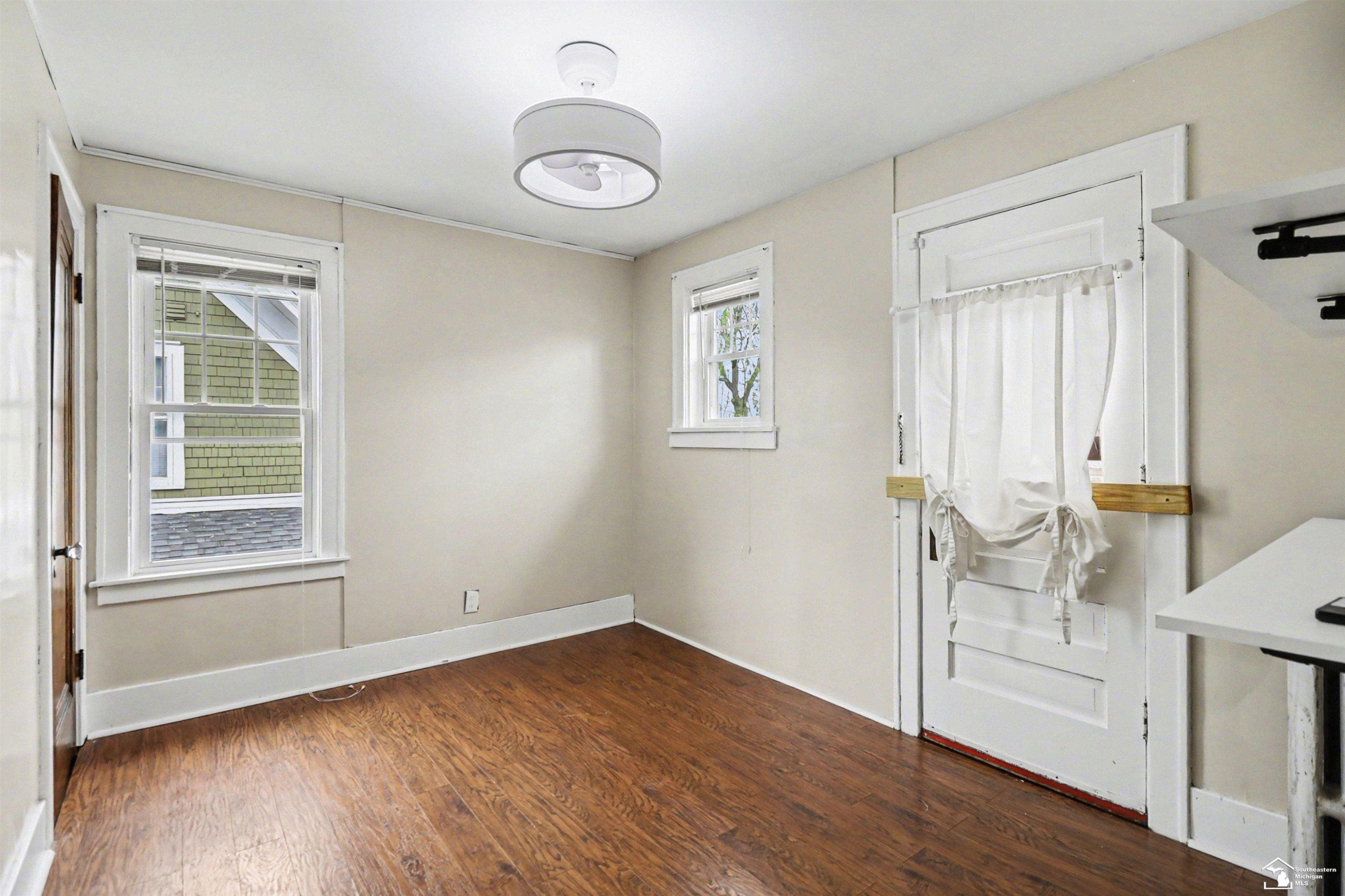 304 Chestnut Street, Wyandotte, MI 48192 — Photo 20