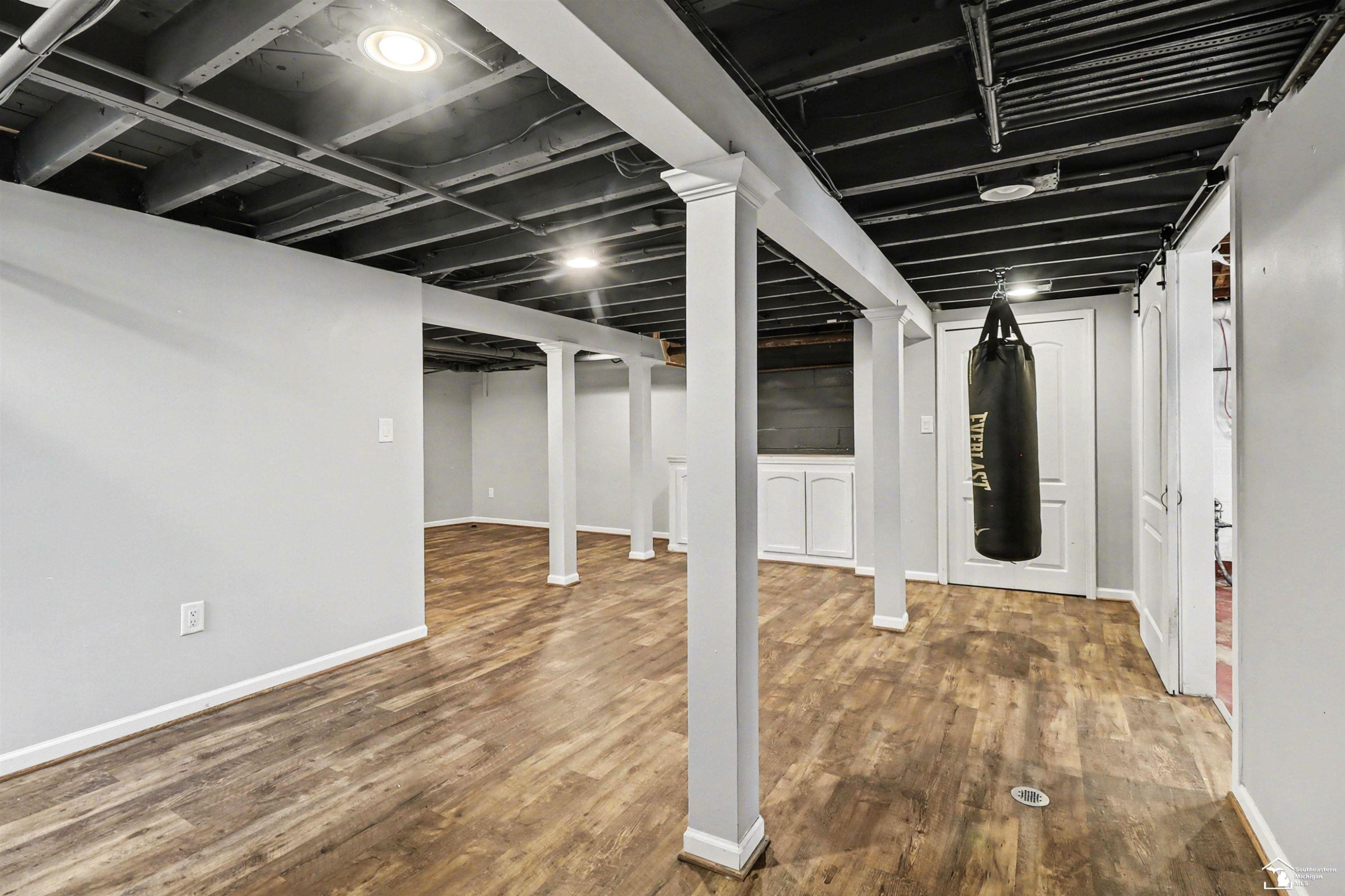 304 Chestnut Street, Wyandotte, MI 48192 — Photo 27