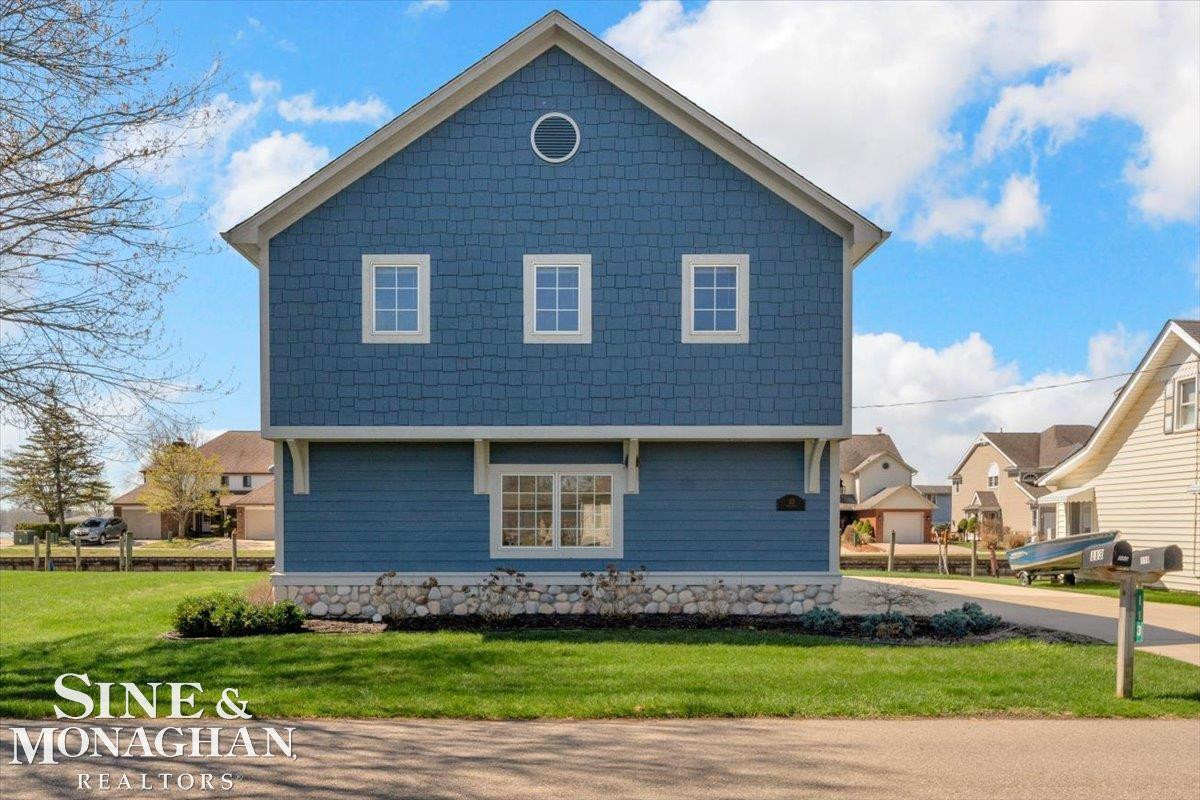 113 Roselawn Street, Algonac, MI 48001 — Photo 5