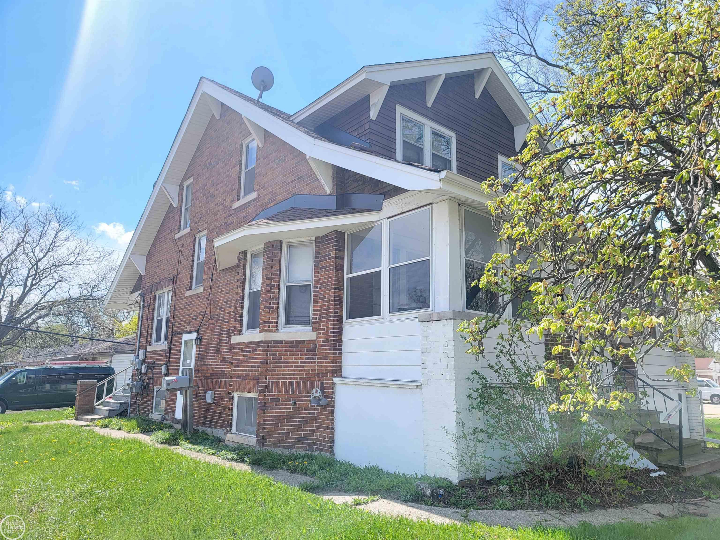 15350 E 10 Mile Road, Eastpointe, MI 48021 — Photo 2