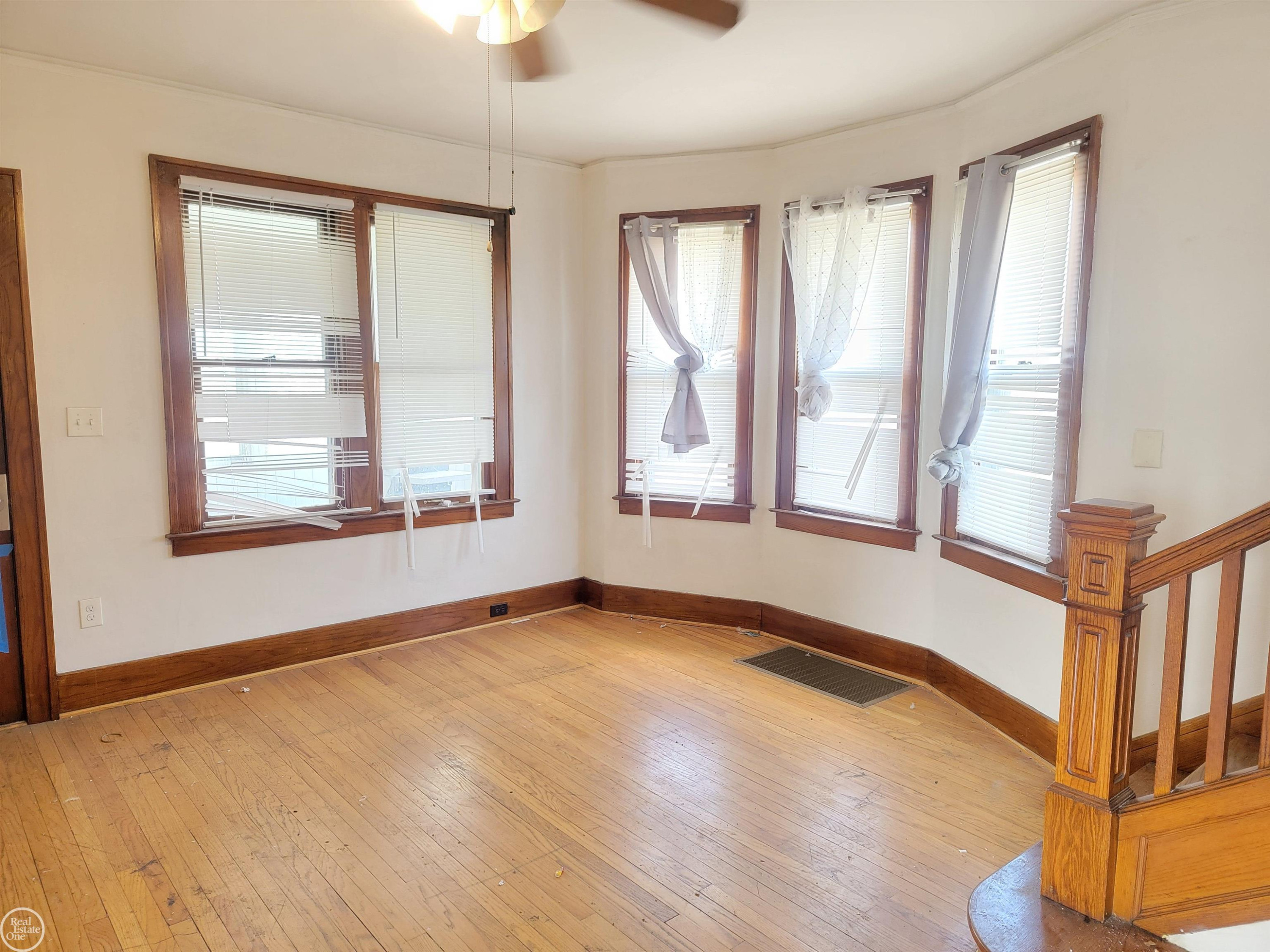 15350 E 10 Mile Road, Eastpointe, MI 48021 — Photo 7