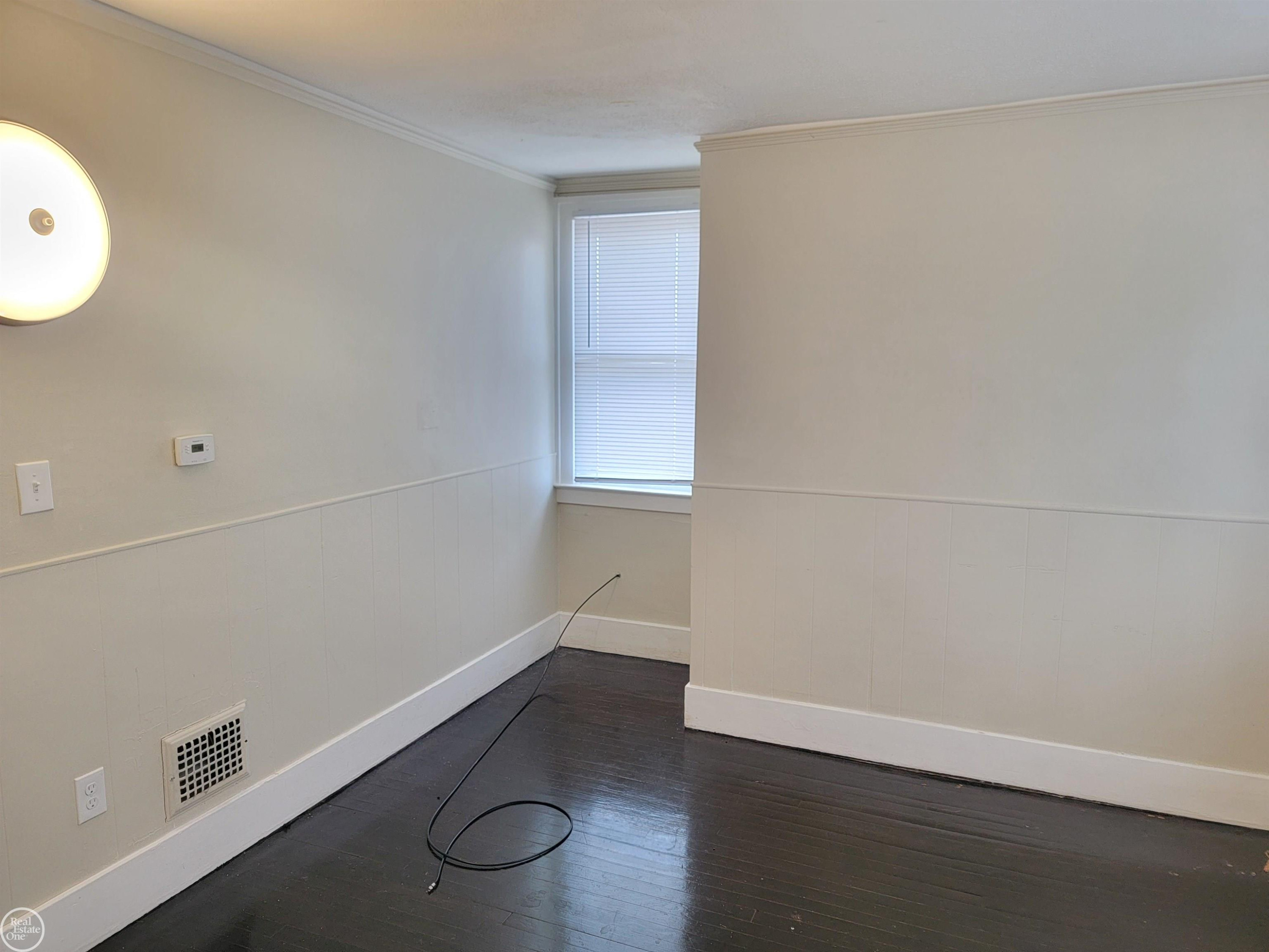 15350 E 10 Mile Road, Eastpointe, MI 48021 — Photo 9