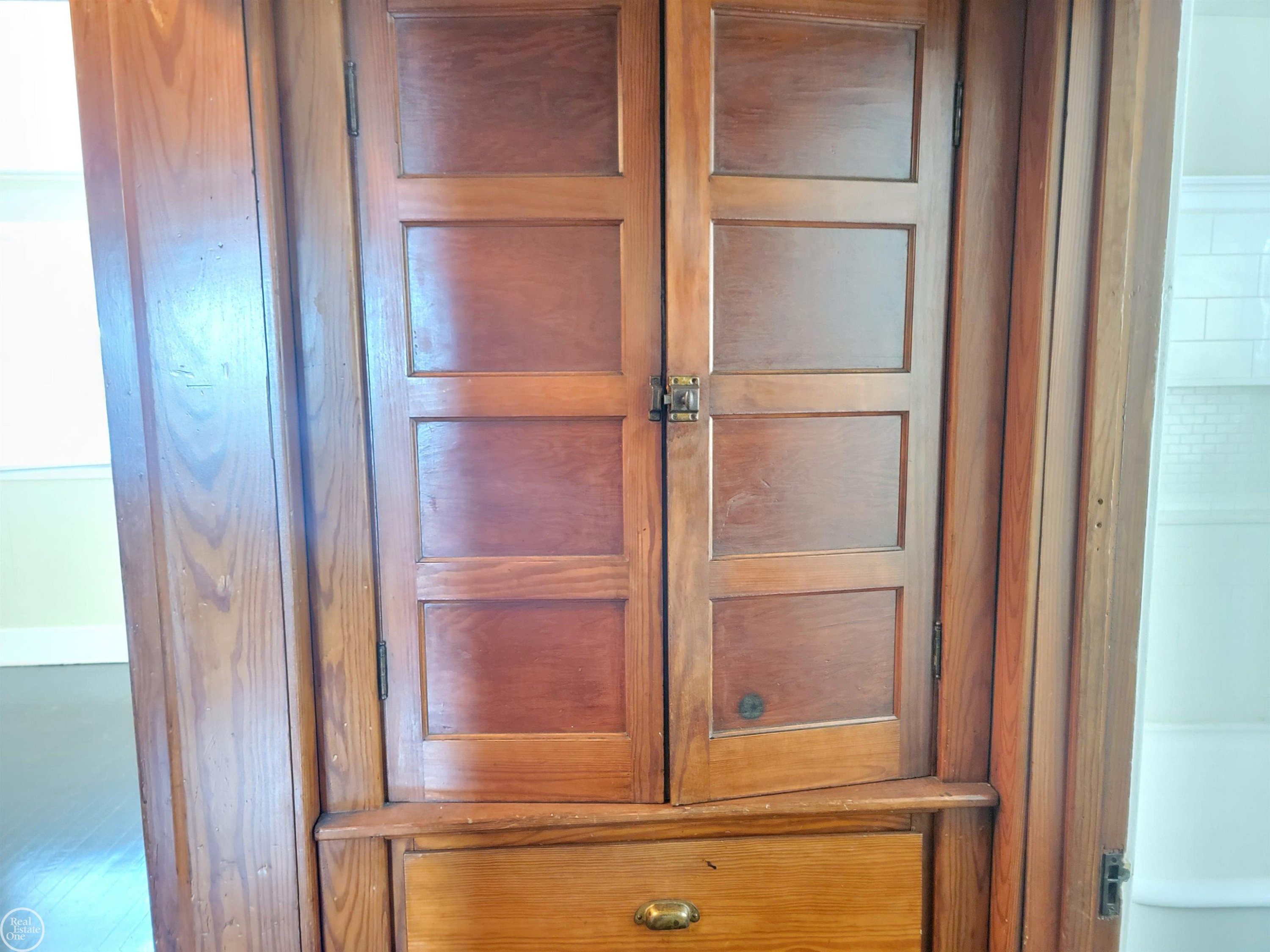 15350 E 10 Mile Road, Eastpointe, MI 48021 — Photo 14