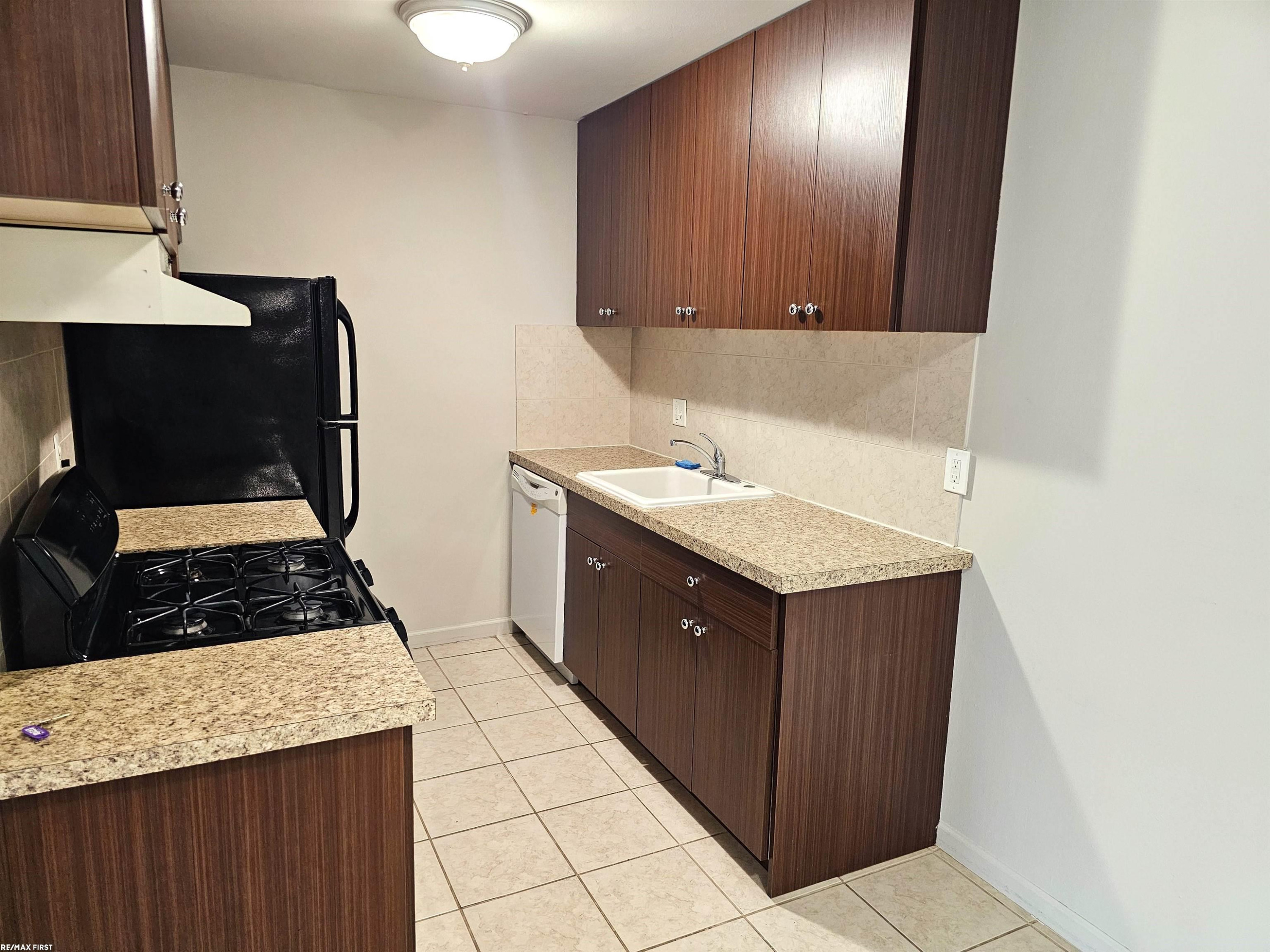 38255 Fairway Court, Clinton Twp, MI 48038 — Photo 3
