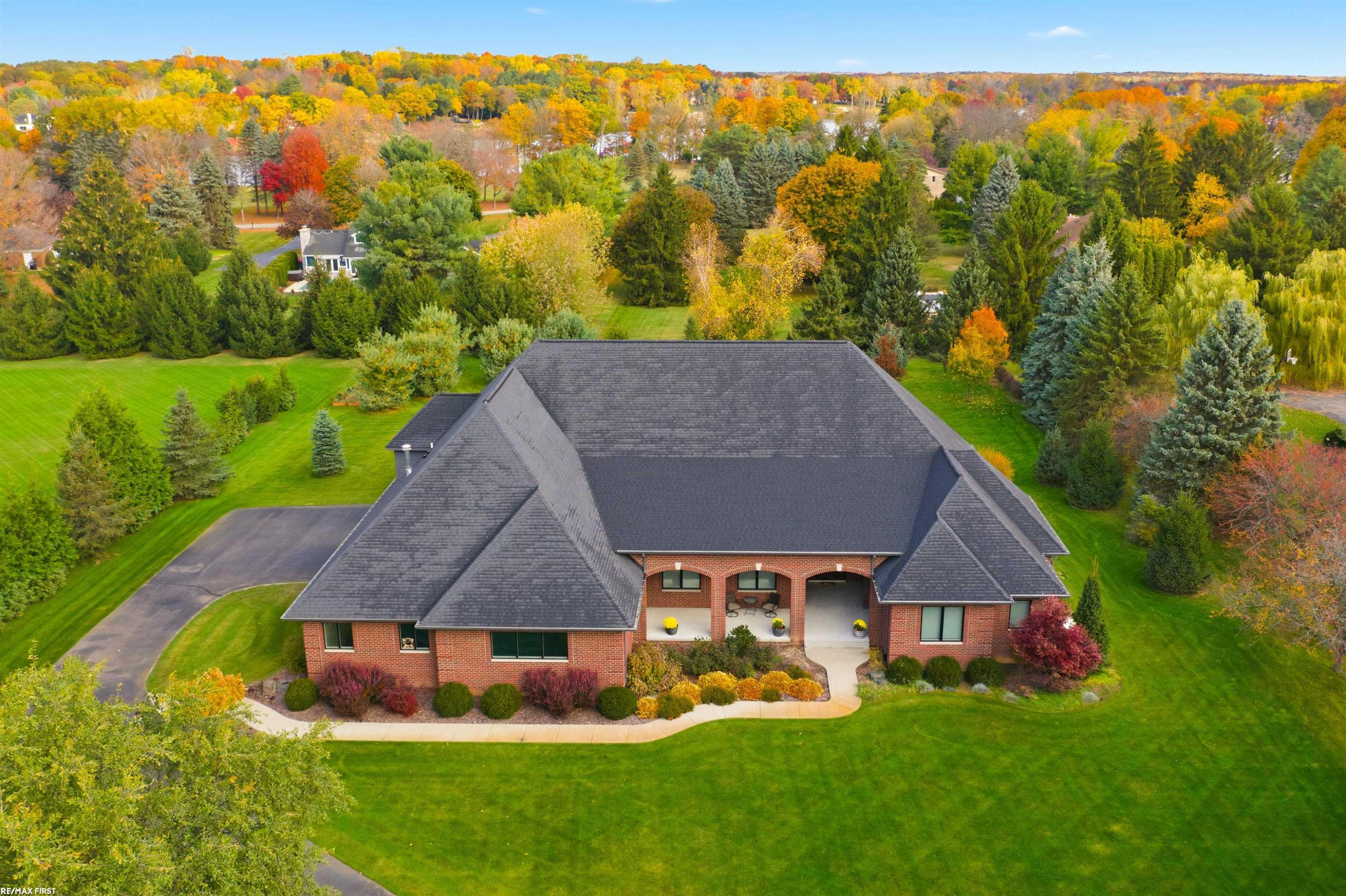4376 Lancaster Drive, Clarkston, MI 48348 — Photo 12