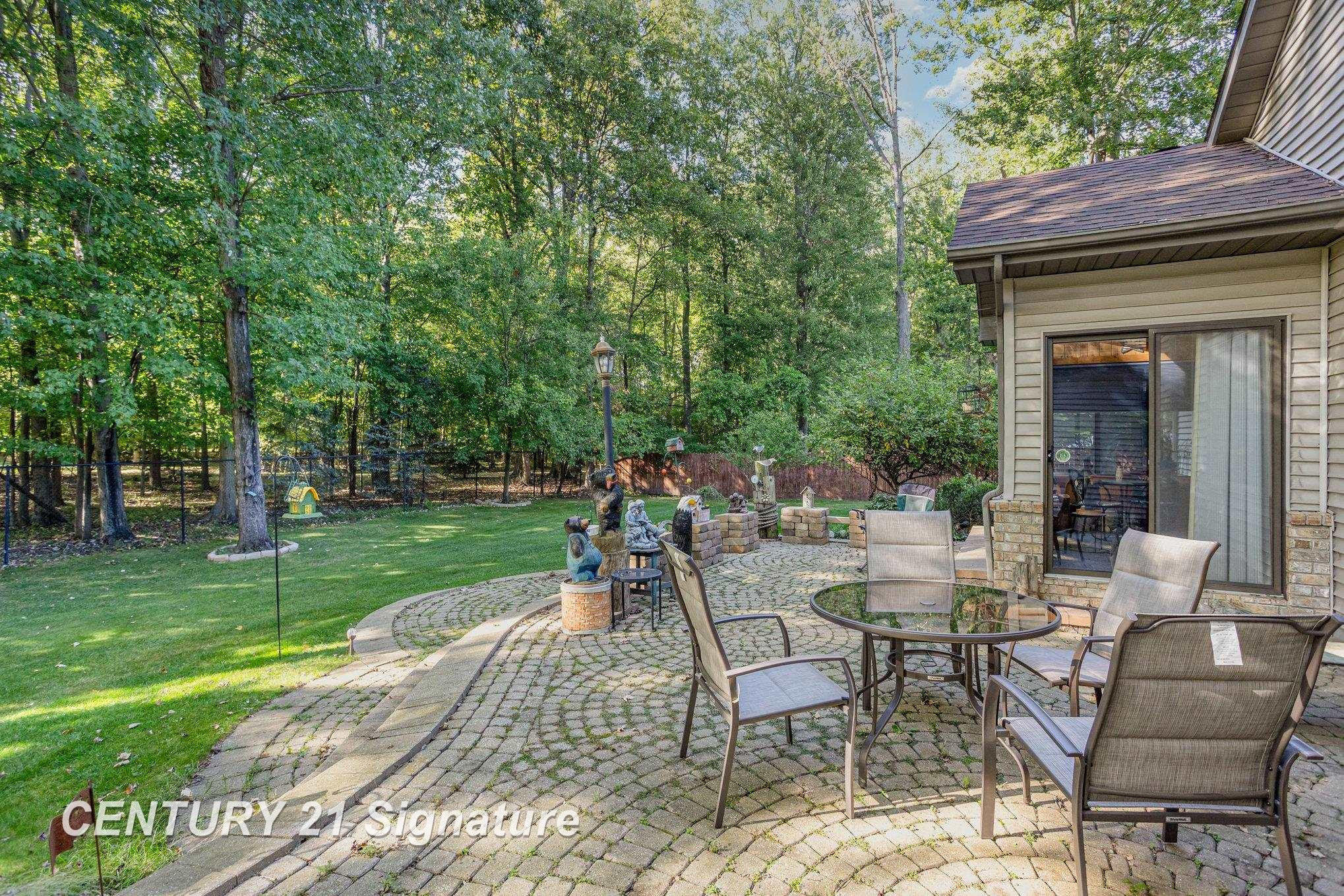 581 Timberwood Lane, Saginaw, MI 48609 — Photo 22