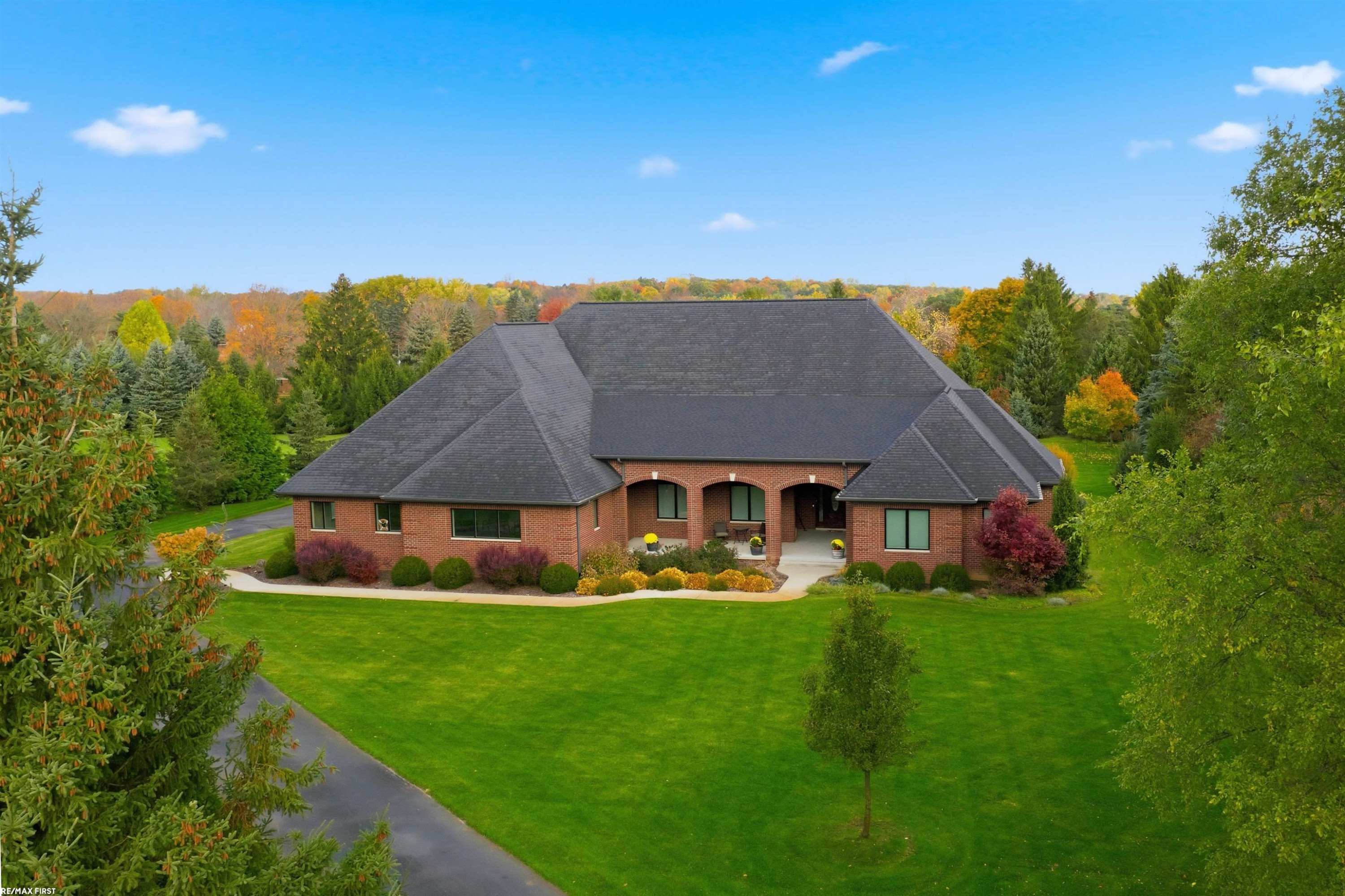 4376 Lancaster Drive, Clarkston, MI 48348