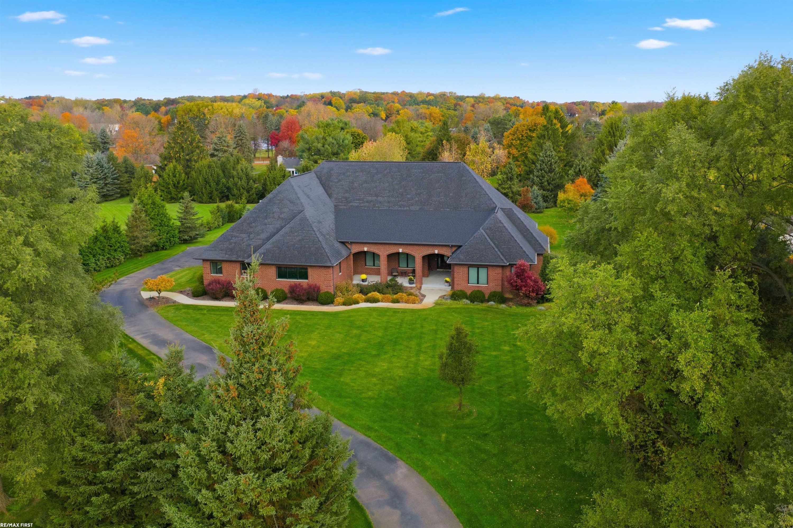 4376 Lancaster Drive, Clarkston, MI 48348 — Photo 2