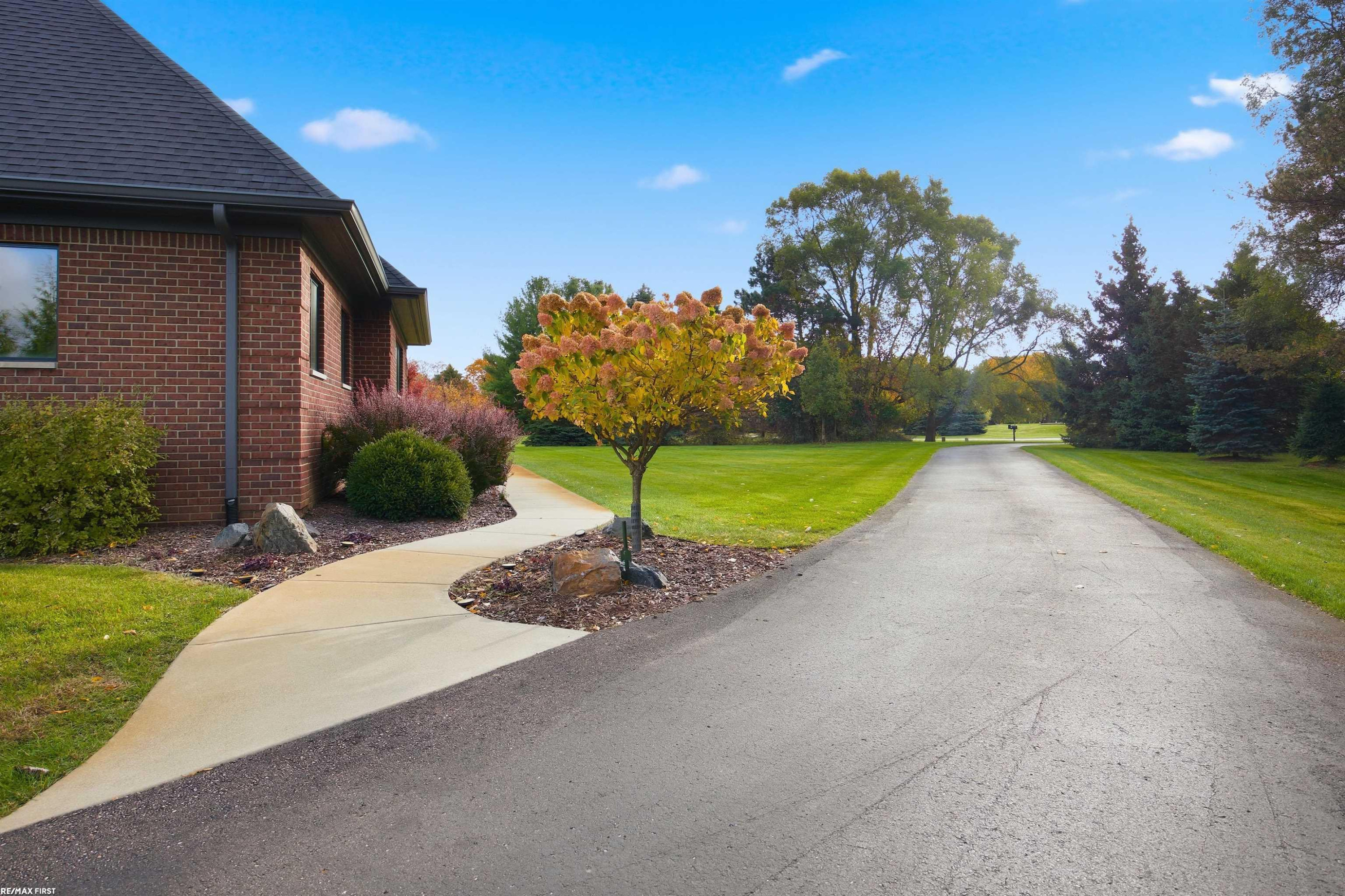 4376 Lancaster Drive, Clarkston, MI 48348 — Photo 71