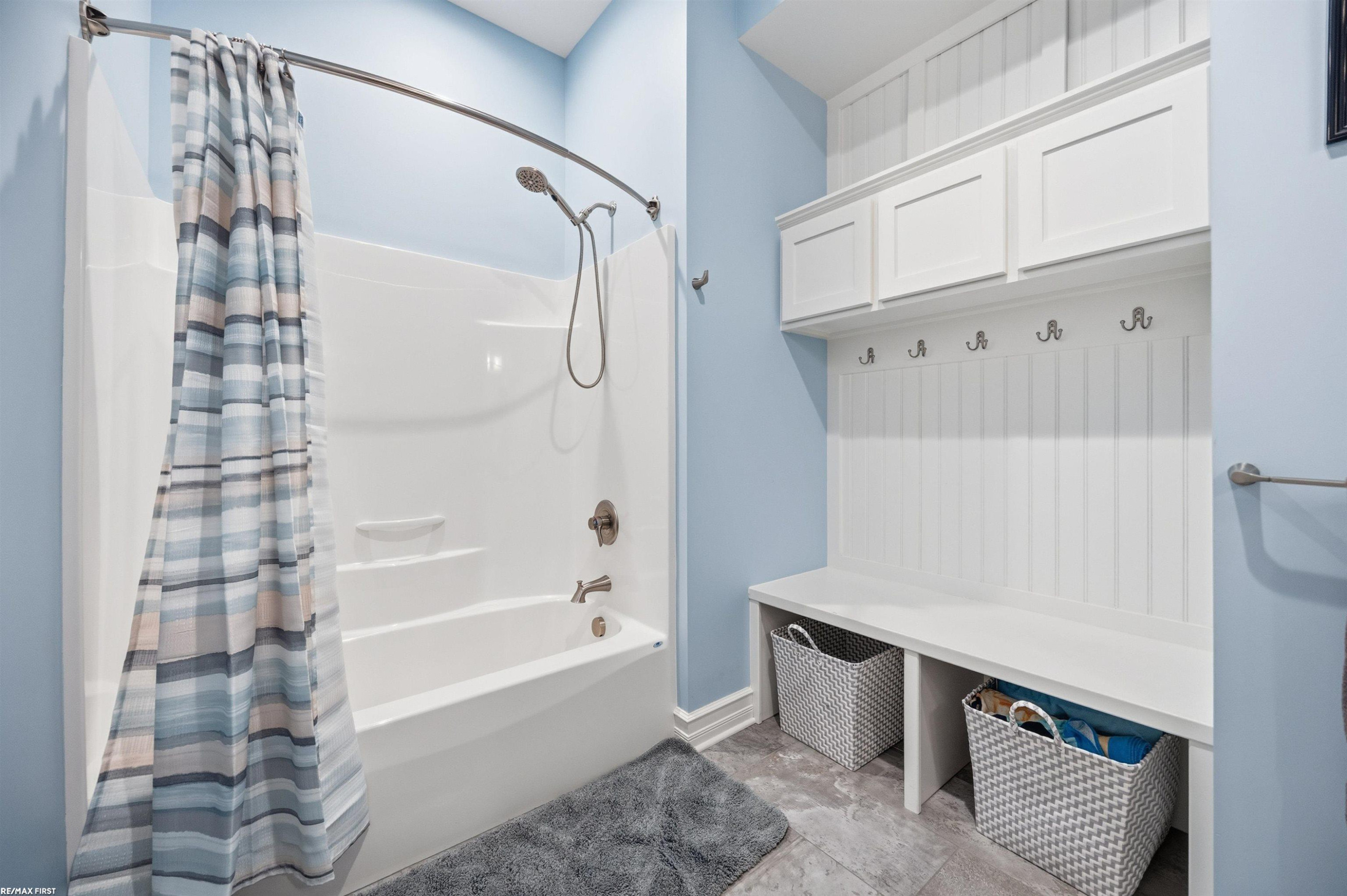 4376 Lancaster Drive, Clarkston, MI 48348 — Photo 37