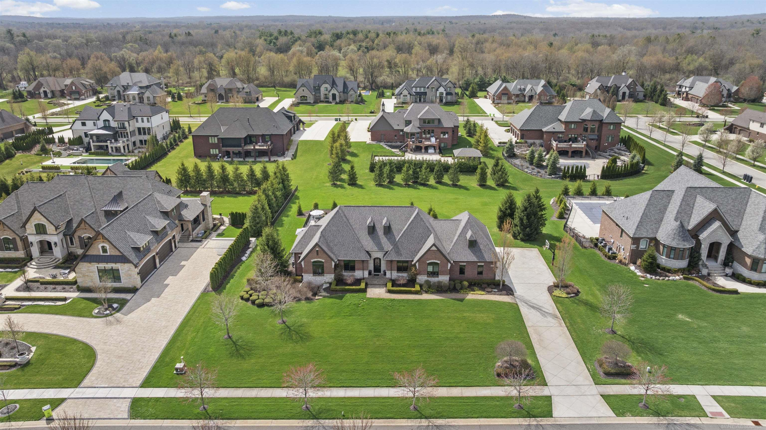 61657 Cotswold Drive, MI — Photo 17