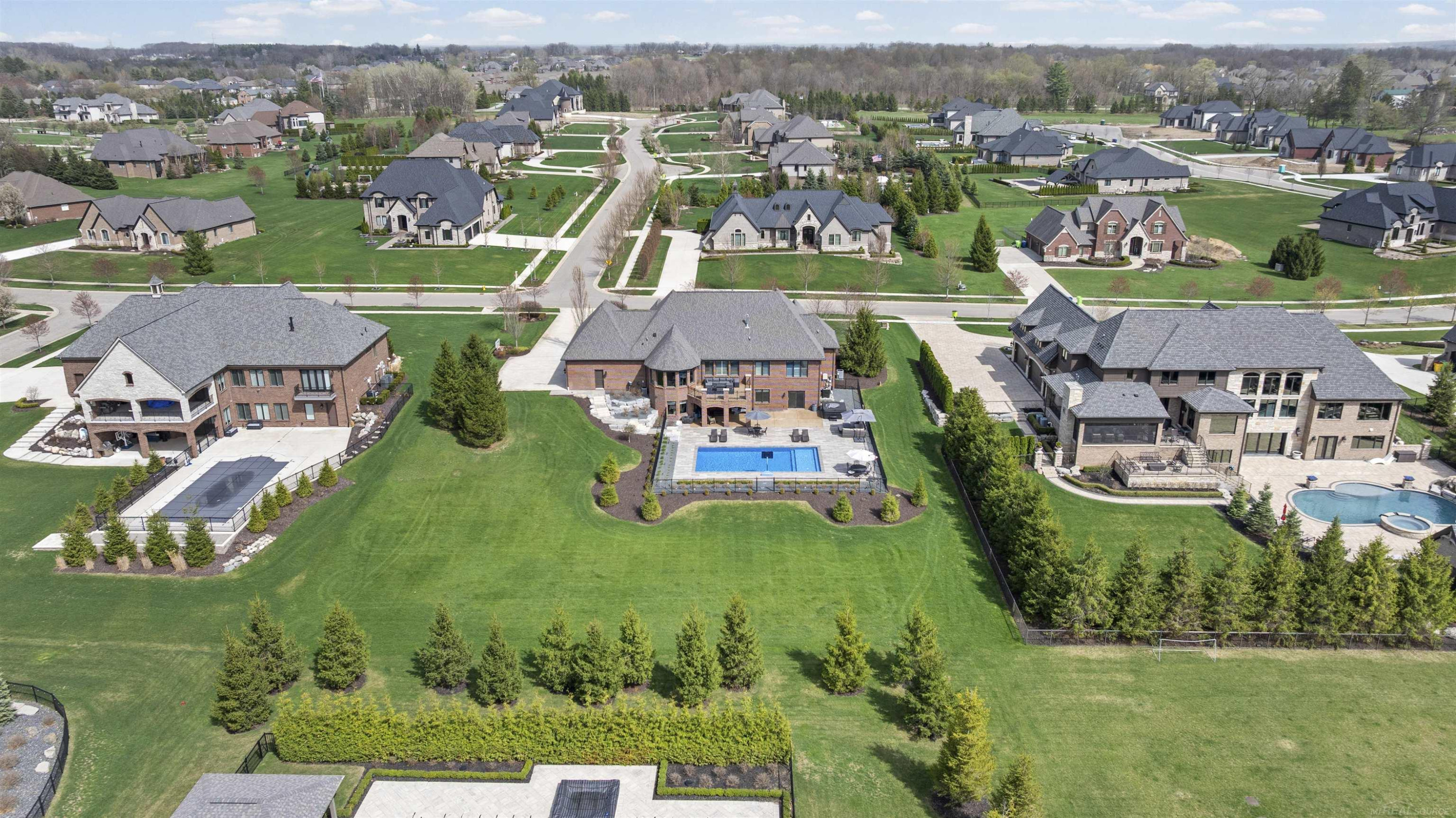 61657 Cotswold Drive, MI — Photo 21