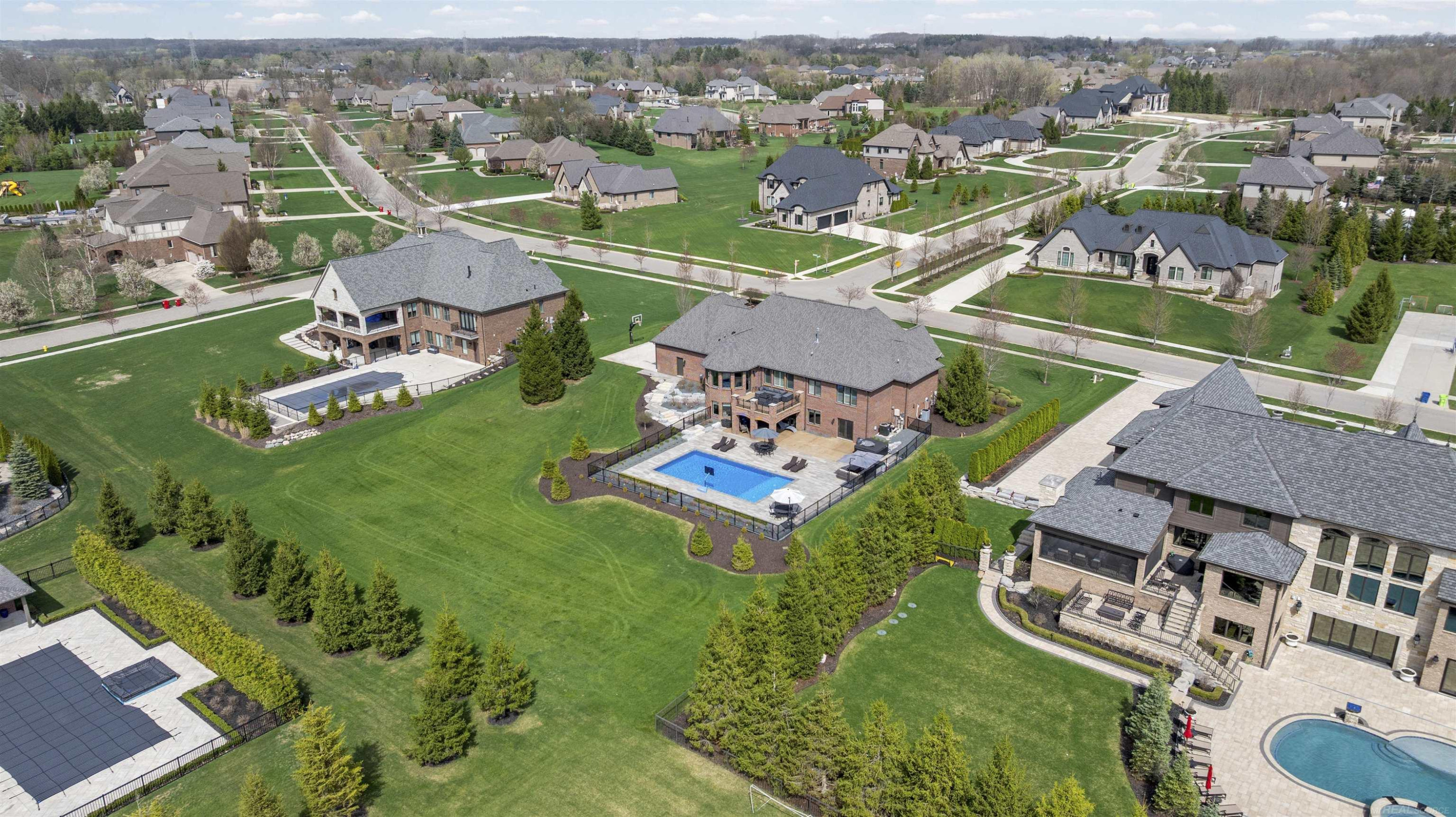 61657 Cotswold Drive, MI — Photo 22