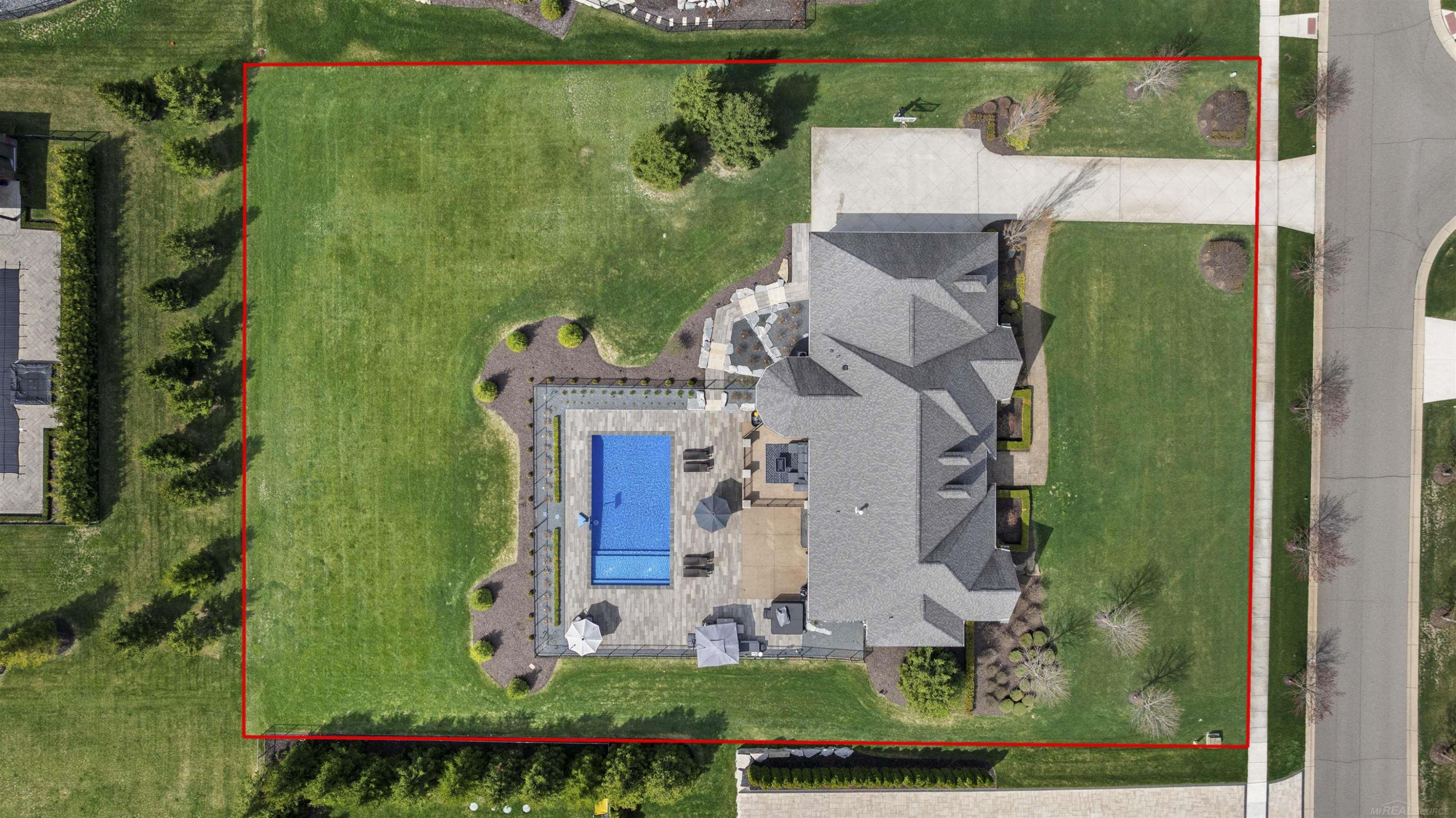 61657 Cotswold Drive, MI — Photo 25