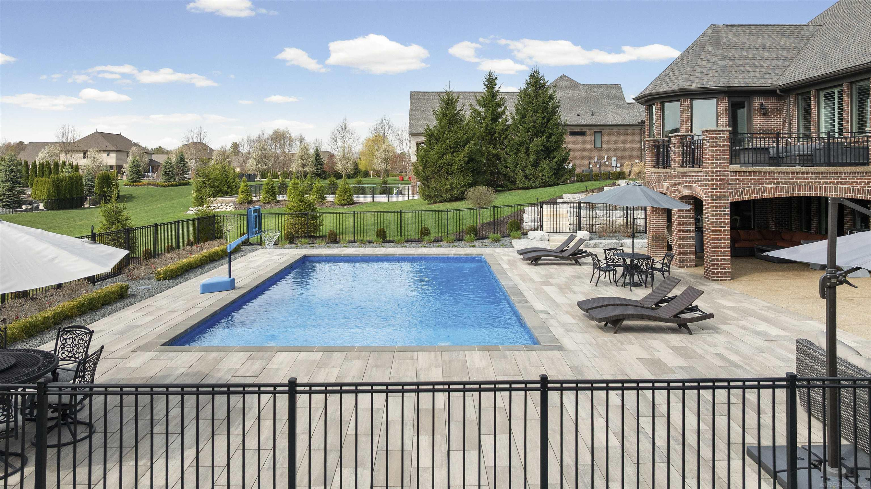 61657 Cotswold Drive, MI — Photo 11