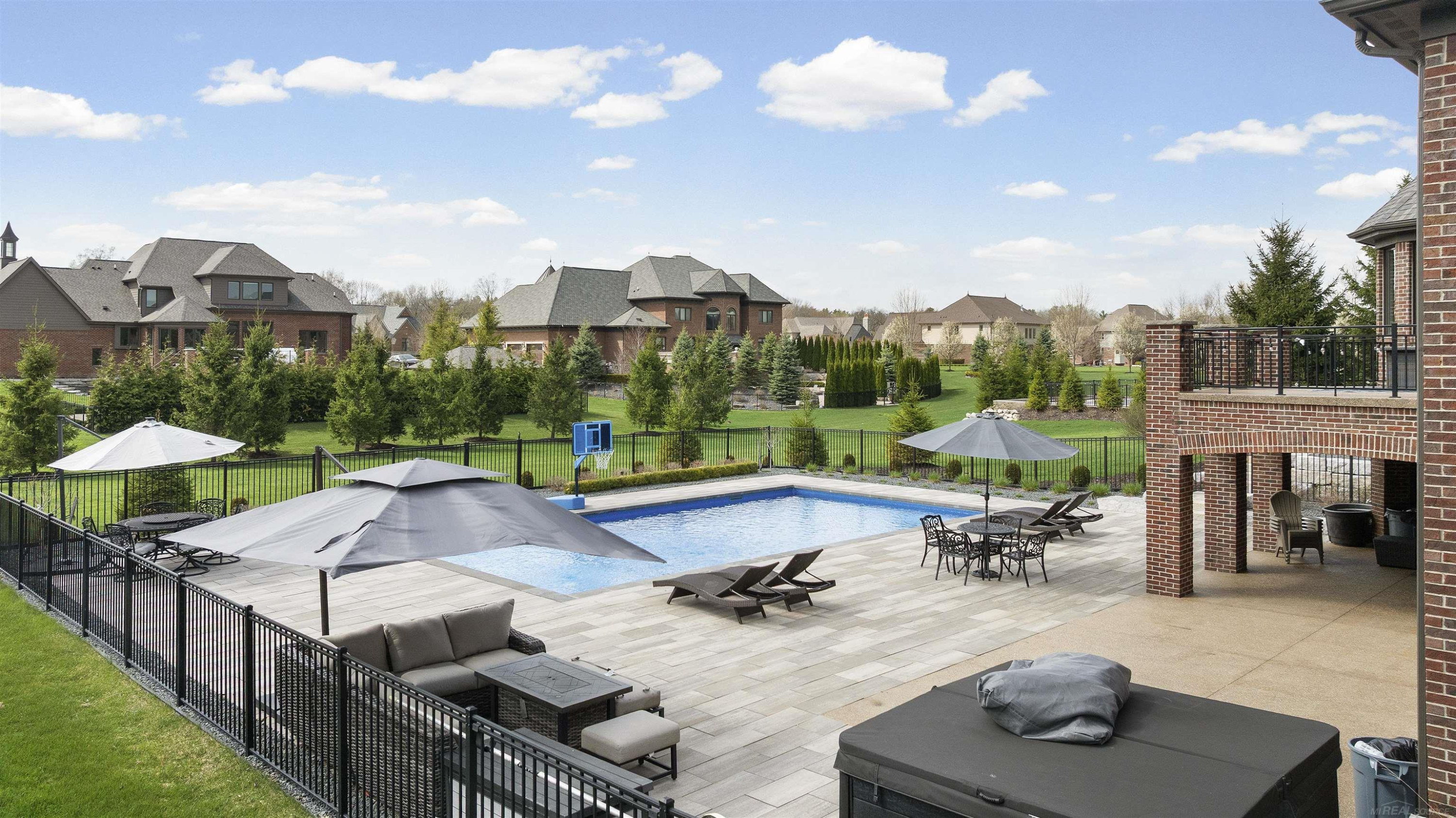 61657 Cotswold Drive, MI — Photo 12