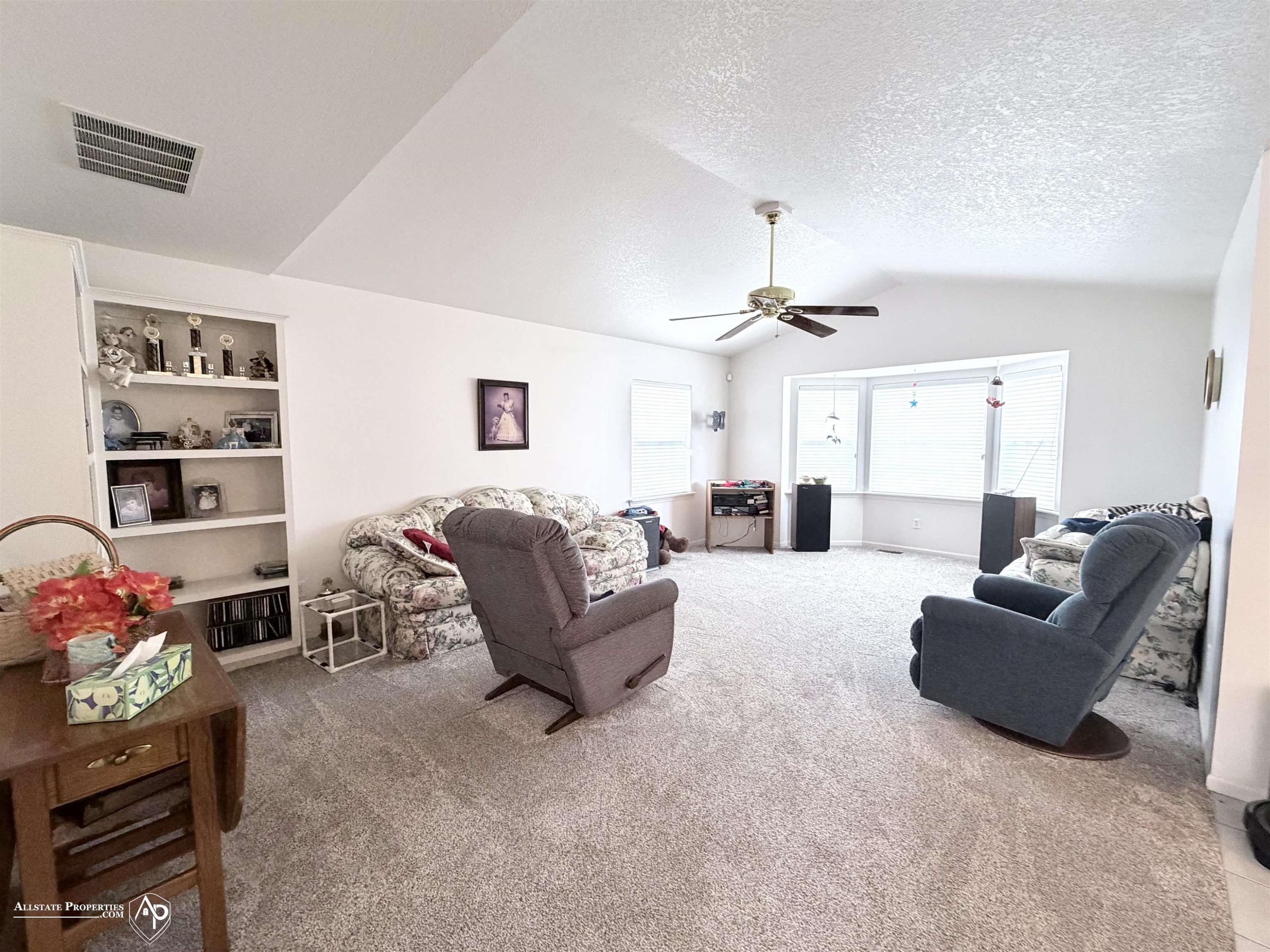 300 Carriage Way, Davison, MI 48423 — Photo 4