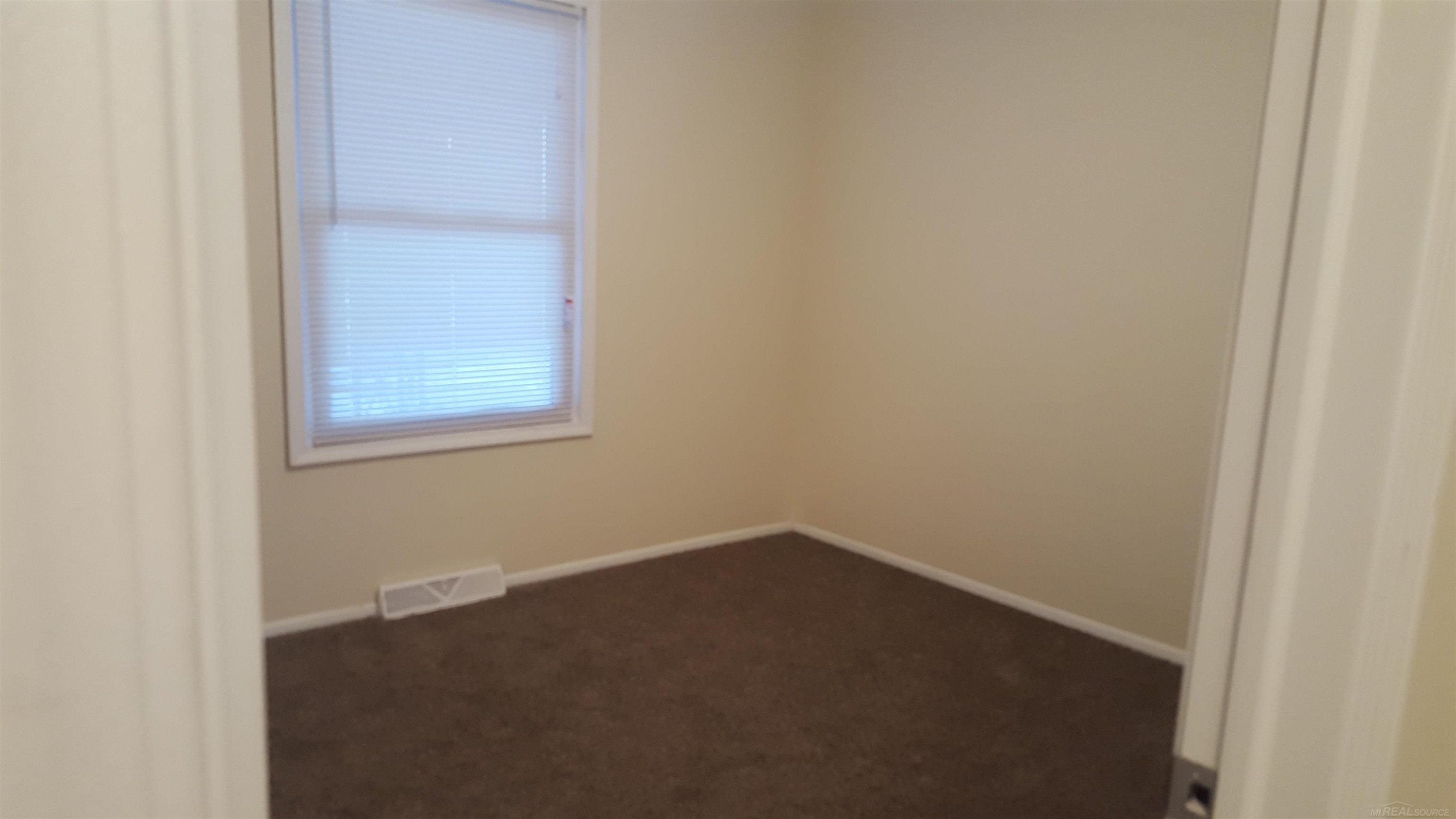 8686 Ford Avenue, Warren, MI 48089 — Photo 7