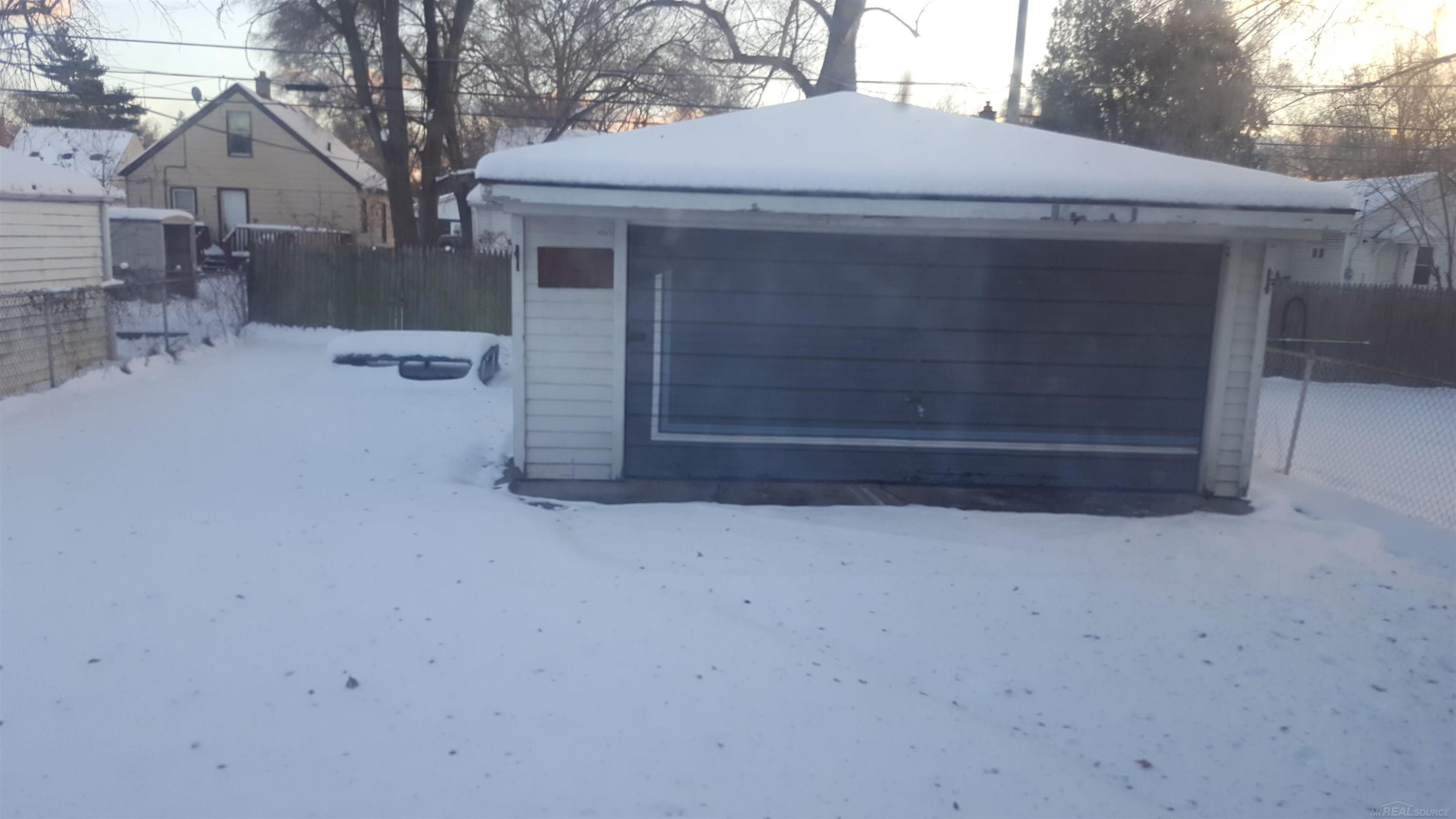 8686 Ford Avenue, Warren, MI 48089 — Photo 11