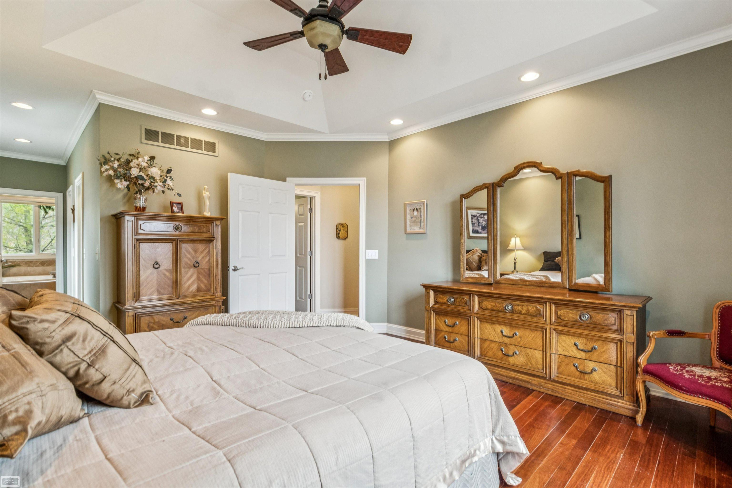 54361 PINE Street, New Baltimore, MI 48047 — Photo 16