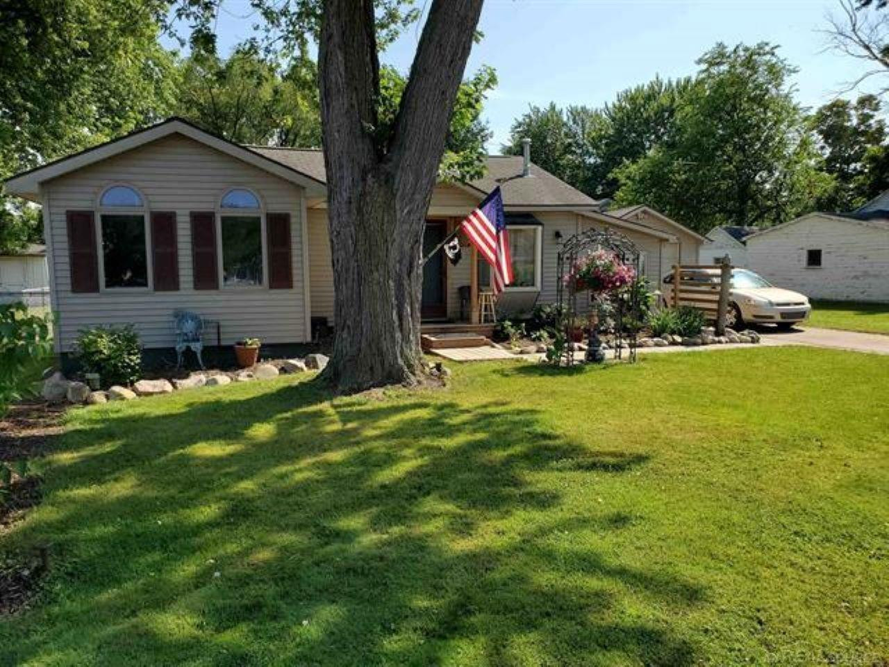 7276 Oak Street, Lexington, MI 48450 — Photo 2