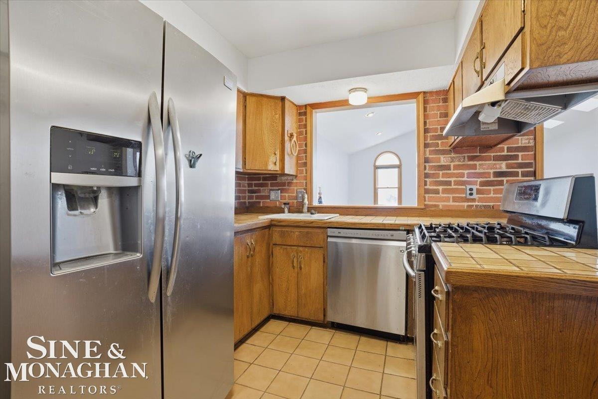 1313 Minnesota Avenue, Marysville, MI 48040 — Photo 9