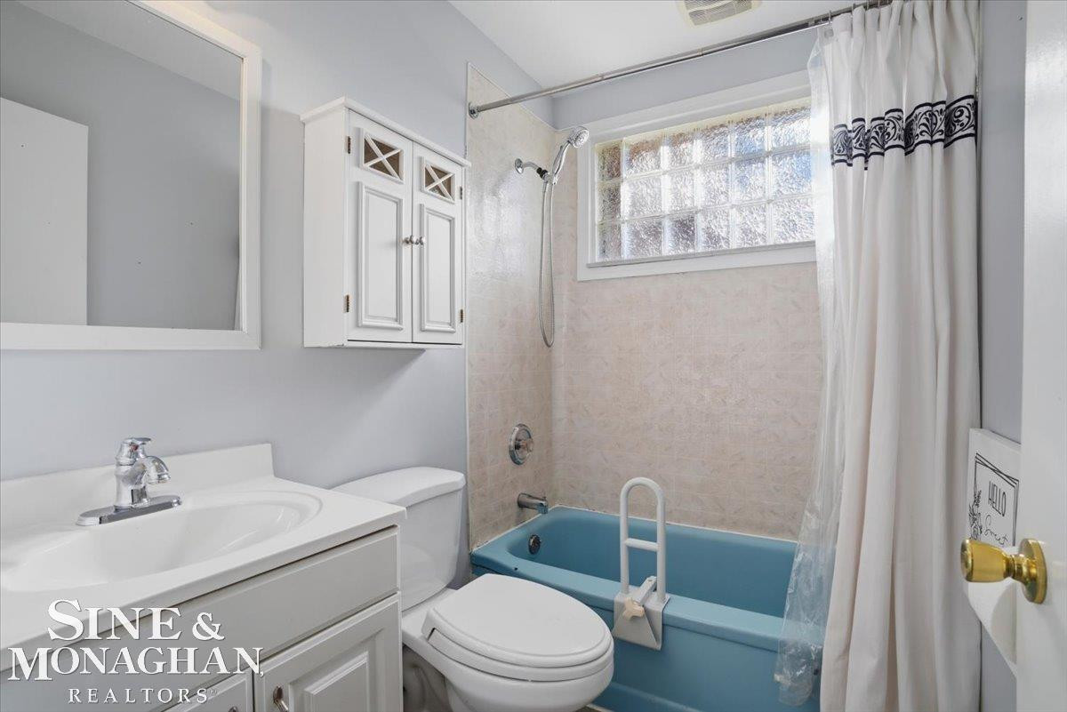 1313 Minnesota Avenue, Marysville, MI 48040 — Photo 18