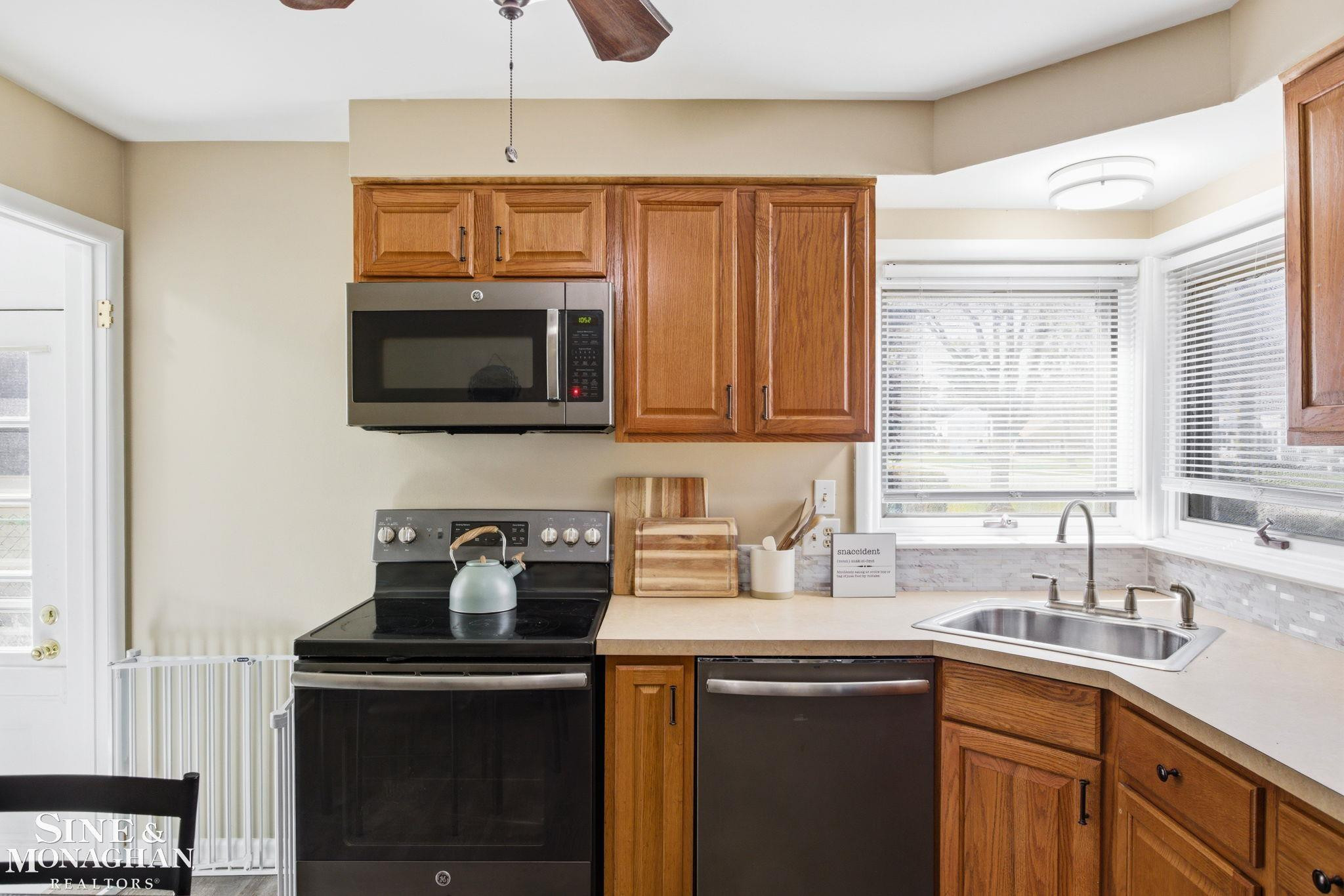 3126 Gratiot Avenue, Port Huron, MI 48060 — Photo 11