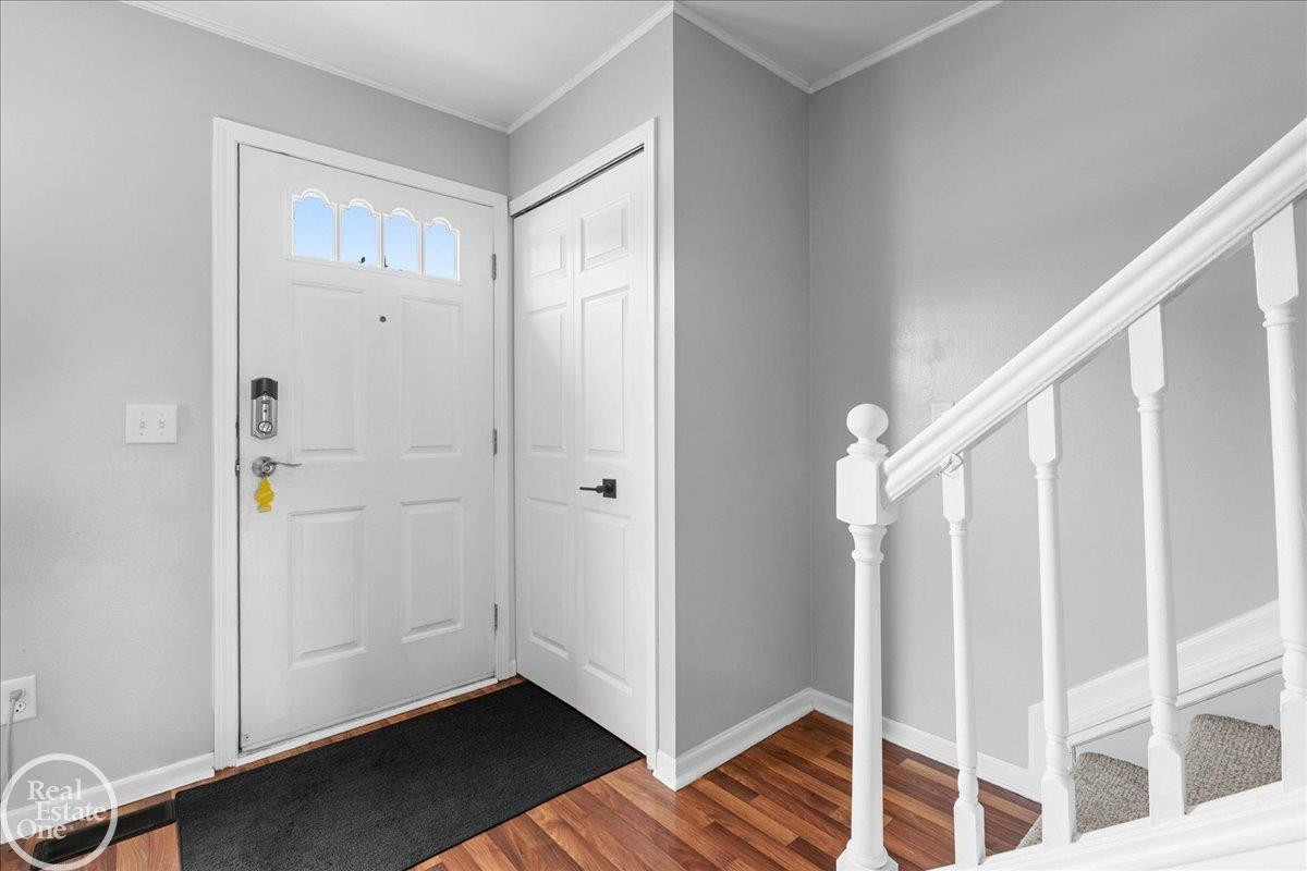 28070 Coleridge Street, MI — Photo 2