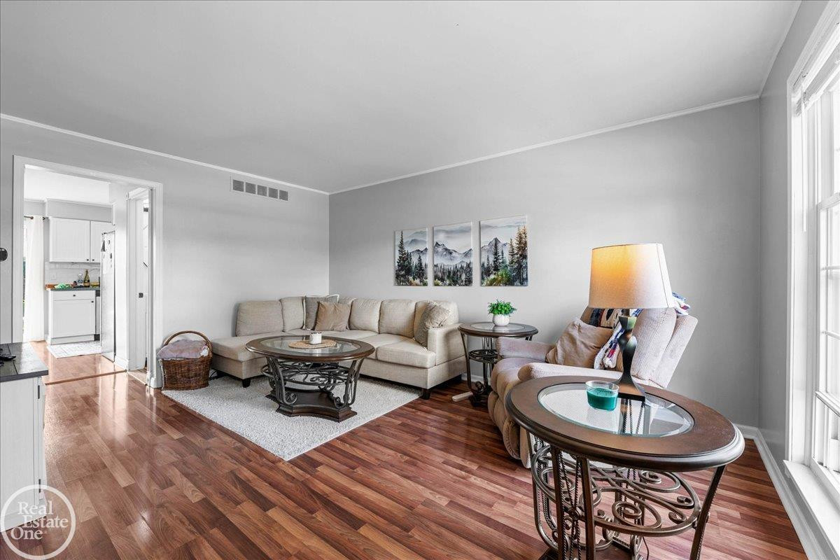 28070 Coleridge Street, MI — Photo 4