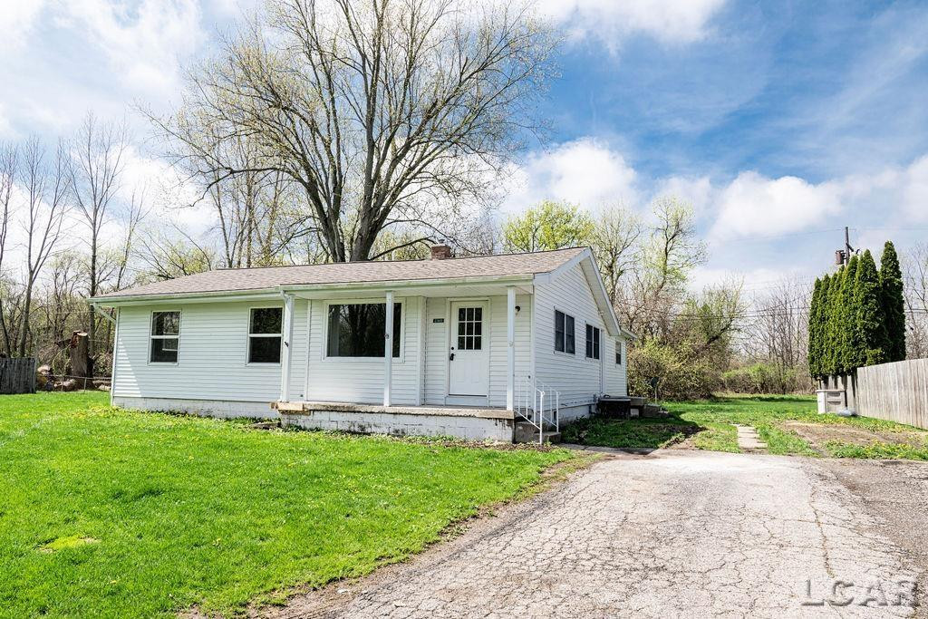 2369 Linden Court, Adrian, MI 49221 — front exterior